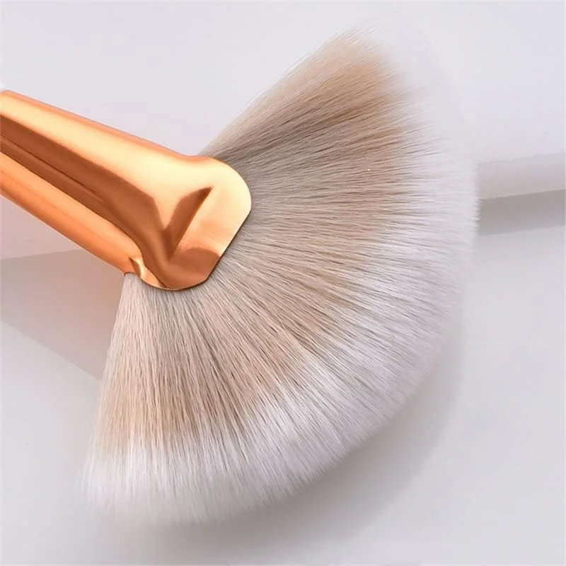 ست 8 عددی برس آرایشی سفید حرفه ای Skipdr، شامل برس های پودر، رژگونه، کرم پودر، سایه چشم، با لوله آلومینیومی رزگلد ست 8 عددی برس آرایشی سفید حرفه ای Skipdr، شامل برس های پودر، رژگونه، کرم پودر، سایه چشم، با لوله آلومینیومی رزگلد