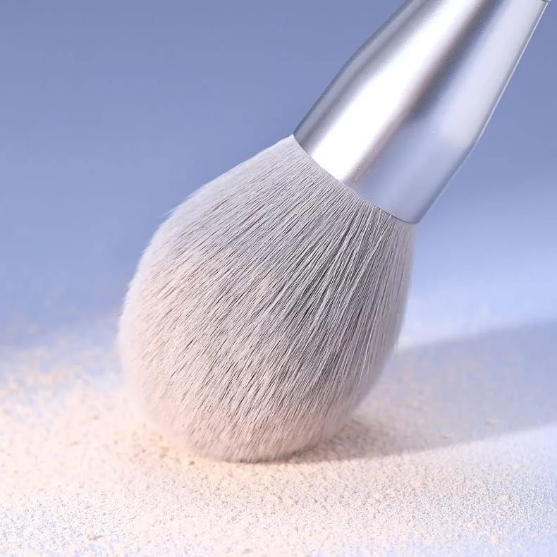 ست کامل 8 تکه برس آرایشی اسکیپدر شامل برس های لب، سایه چشم، رژگونه، پودر فیکس و ابزارهای زیبایی ست کامل 8 تکه برس آرایشی اسکیپدر شامل برس های لب، سایه چشم، رژگونه، پودر فیکس و ابزارهای زیبایی