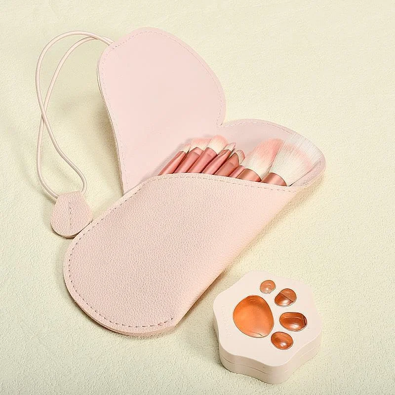 ست برس آرایشی نامزی، ست برس آرایشی مینی، ست 8 عددی برس آرایشی مسافرتی، برس های آرایشی صورت برای کرم پودر، رژگونه، سایه چشم به همراه کیف نگهداری (صورتی)