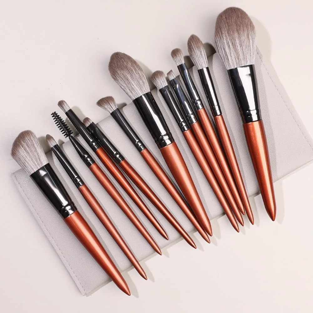 ست برس آرایشی نامزی 12 عددی، برس های ممتاز مصنوعی برای کرم پودر، کانسیلر، سایه چشم، رژگونه به همراه کیف نگهداری خاکستری