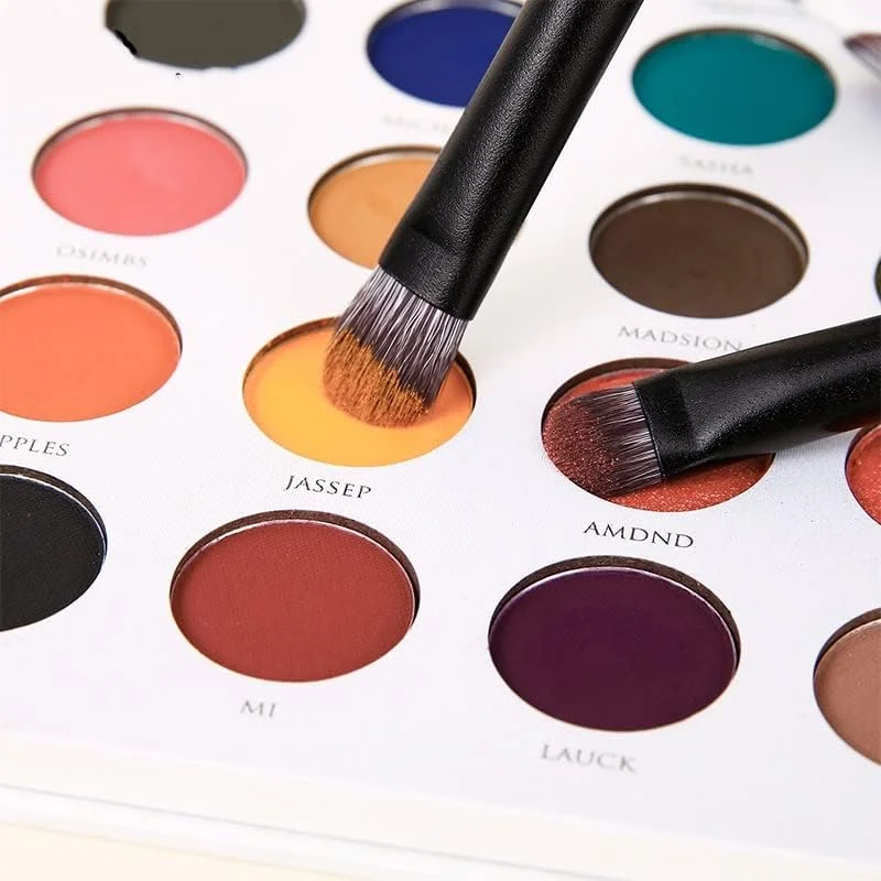 ست برس آرایشی مینی 6 عددی با دسته چوبی، شامل برس رژگونه، برس چشم، خط چشم، پودر و کرم پودر، ابزار آرایشی