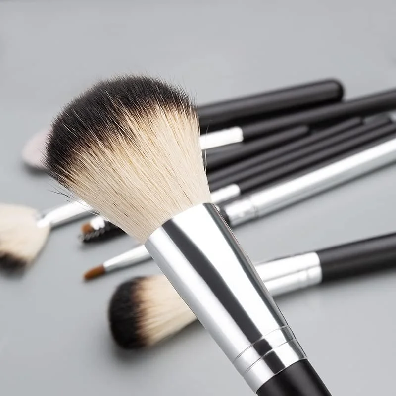 ست برس آرایشی با کیف، شامل برس پودر، کرم پودر، هایلایتر، سایه چشم، ترکیب کننده، ابرو و لب