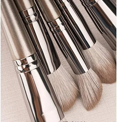 ست برس آرایشی شامل کانسیلر، سایه چشم، کرم پودر، رژگونه، لب و ابرو، مناسب برای آرایش صورت بانوان، کیت ابزار آرایشی