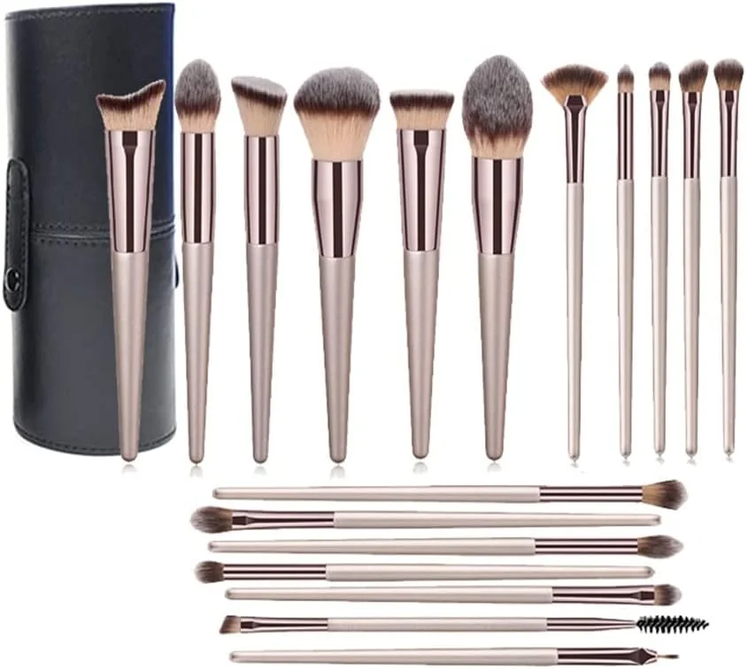 ست برس آرایشی 18 تکه شامل برس های کرم پودر، پودر، کانسیلر، سایه چشم، رژگونه، برس های شامپاین به همراه نگهدارنده ست برس آرایشی 18 تکه شامل برس های کرم پودر، پودر، کانسیلر، سایه چشم، رژگونه، برس های شامپاین به همراه نگهدارنده