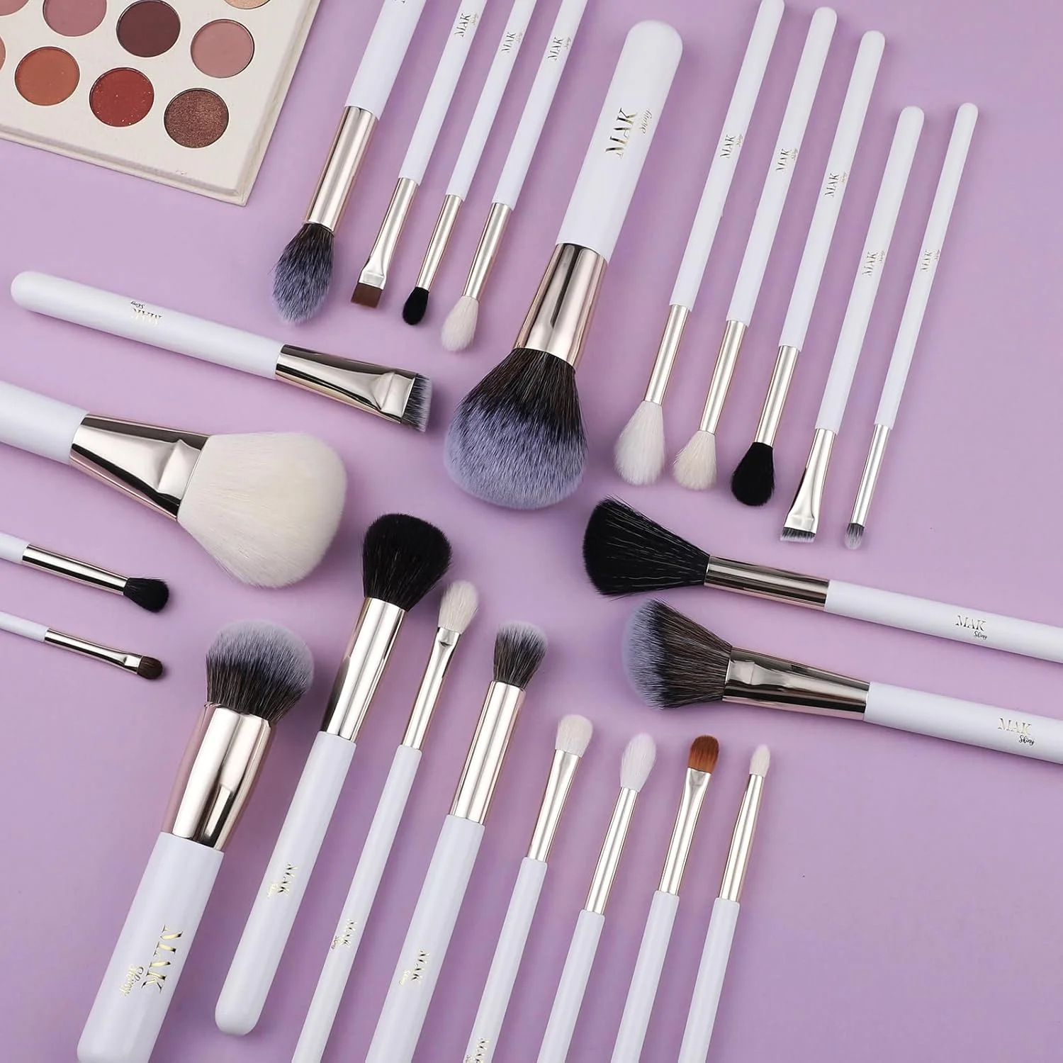 ست ۲۴ عددی براش آرایشی براق MAK با کیف چرمی، چند منظوره با موهای طبیعی و مصنوعی (۲۴ عدد + کیف چرمی بزرگ)