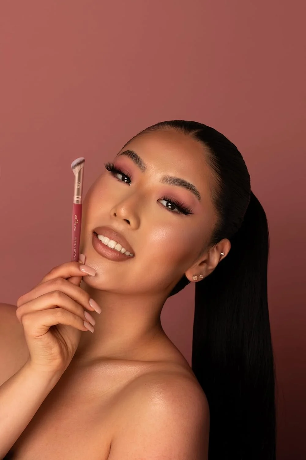 ست براش آرایشی ۱۴ تکه Luvia Cosmetics - ست براش وگان با براش پودر XL، اسفنج و بلندر - ایده آل برای مبتدیان و حرفه ای ها - براش های آرایشی برای آرایش بی نقص ست براش آرایشی ۱۴ تکه Luvia Cosmetics - ست براش وگان با براش پودر XL، اسفنج و بلندر - ایده آل برای مبتدیان و حرفه ای ها - براش های آرایشی برای آرایش بی نقص