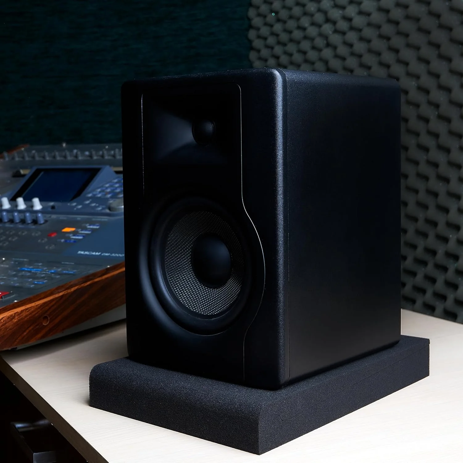 پدهای ایزوله مانیتور استودیویی Sound Addicted برای مانیتورهای 5 اینچی، یک جفت فوم آکوستیک با چگالی بالا که با اکثر پایه های بلندگو سازگار است | SMPad 5 پدهای ایزوله مانیتور استودیویی Sound Addicted برای مانیتورهای 5 اینچی، یک جفت فوم آکوستیک با چگالی بالا که با اکثر پایه های بلندگو سازگار است | SMPad 5