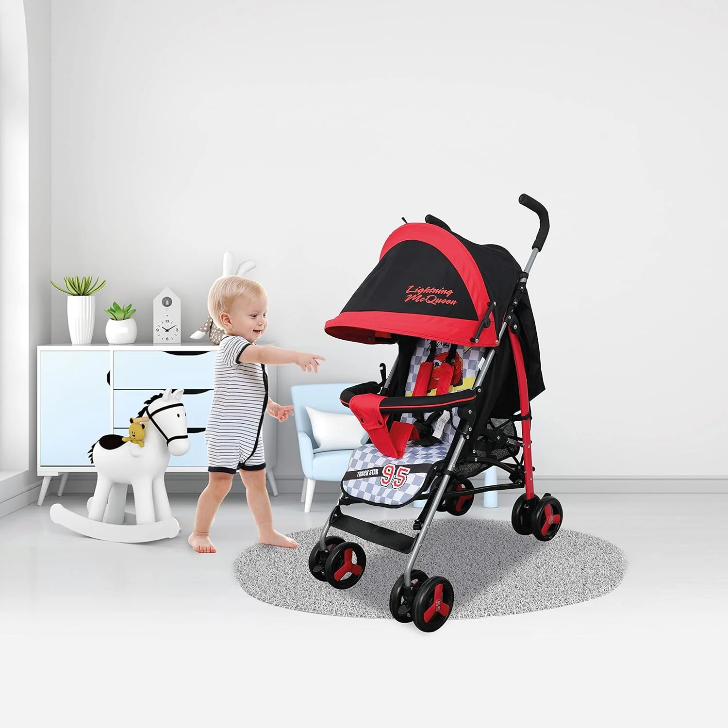 کالسکه ماجراجویی سبک وزن دیزنی کارز لایتنینگ مک کوئین + کابین ذخیره سازی 0-36 ماه، طراحی جمع و جور، بند شانه، صندلی تکیه گاه قابل تنظیم و موارد دیگر