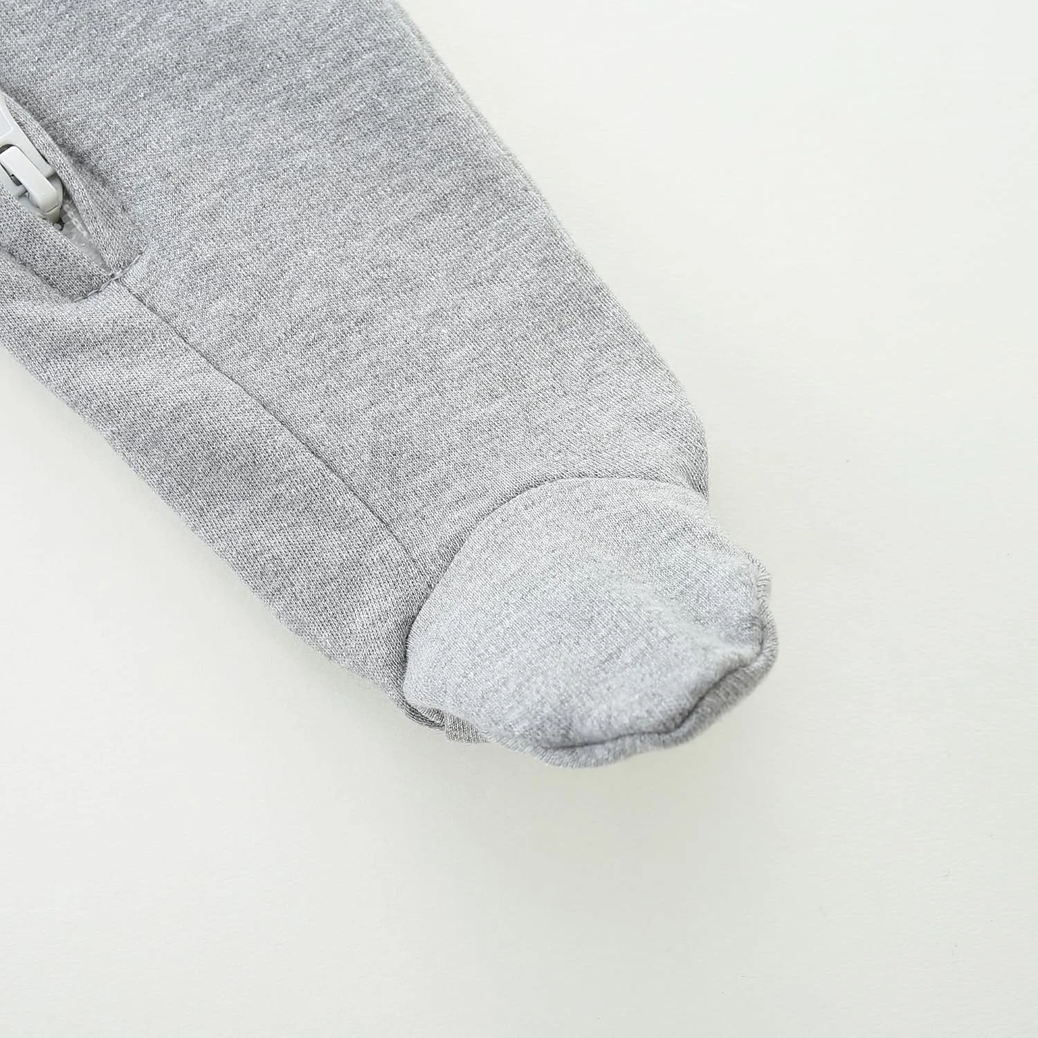 رامپر نوزادی Hikido، جامپسوت یک تکه پنبه ارگانیک 100%، آستین بلند، زیپ دار، مناسب برای نوزادان 0 تا 12 ماه رامپر نوزادی Hikido، جامپسوت یک تکه پنبه ارگانیک 100%، آستین بلند، زیپ دار، مناسب برای نوزادان 0 تا 12 ماه