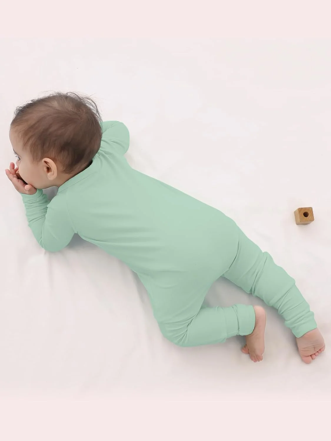 GUISBY Rayon Baby Footless Pajamas, Long Sleeve with 2 Way Zippers Rompers Sleepers GUISBY Rayon Baby Footless Pajamas, Long Sleeve with 2 Way Zippers Rompers Sleepers