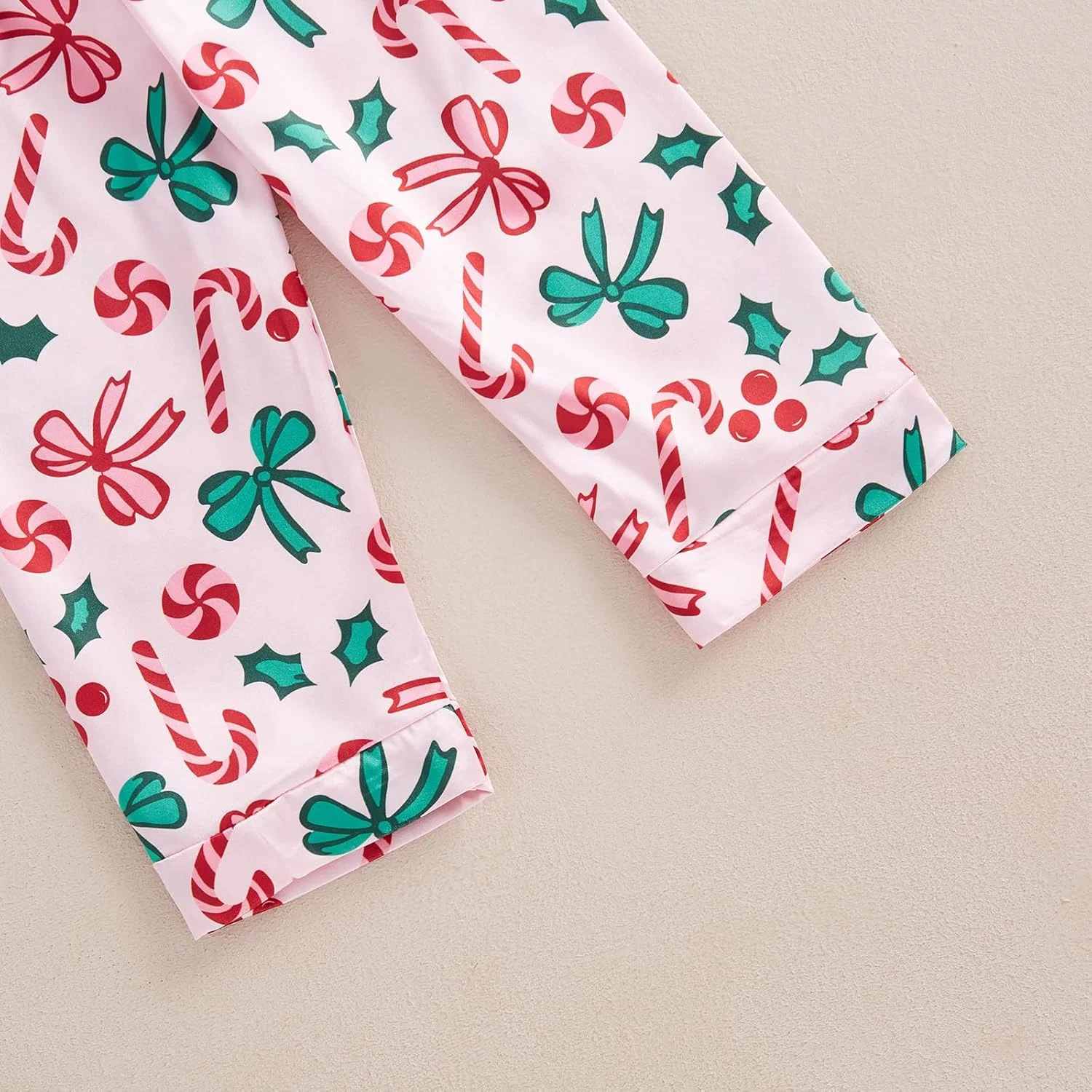 لباس خواب دخترانه Fsadfeas طرح ولنتاین، آستین بلند، طرح قلب، پیراهن دکمه دار یقه دار و شلوار، ست 2 تکه لباس خواب دخترانه لباس خواب دخترانه Fsadfeas طرح ولنتاین، آستین بلند، طرح قلب، پیراهن دکمه دار یقه دار و شلوار، ست 2 تکه لباس خواب دخترانه