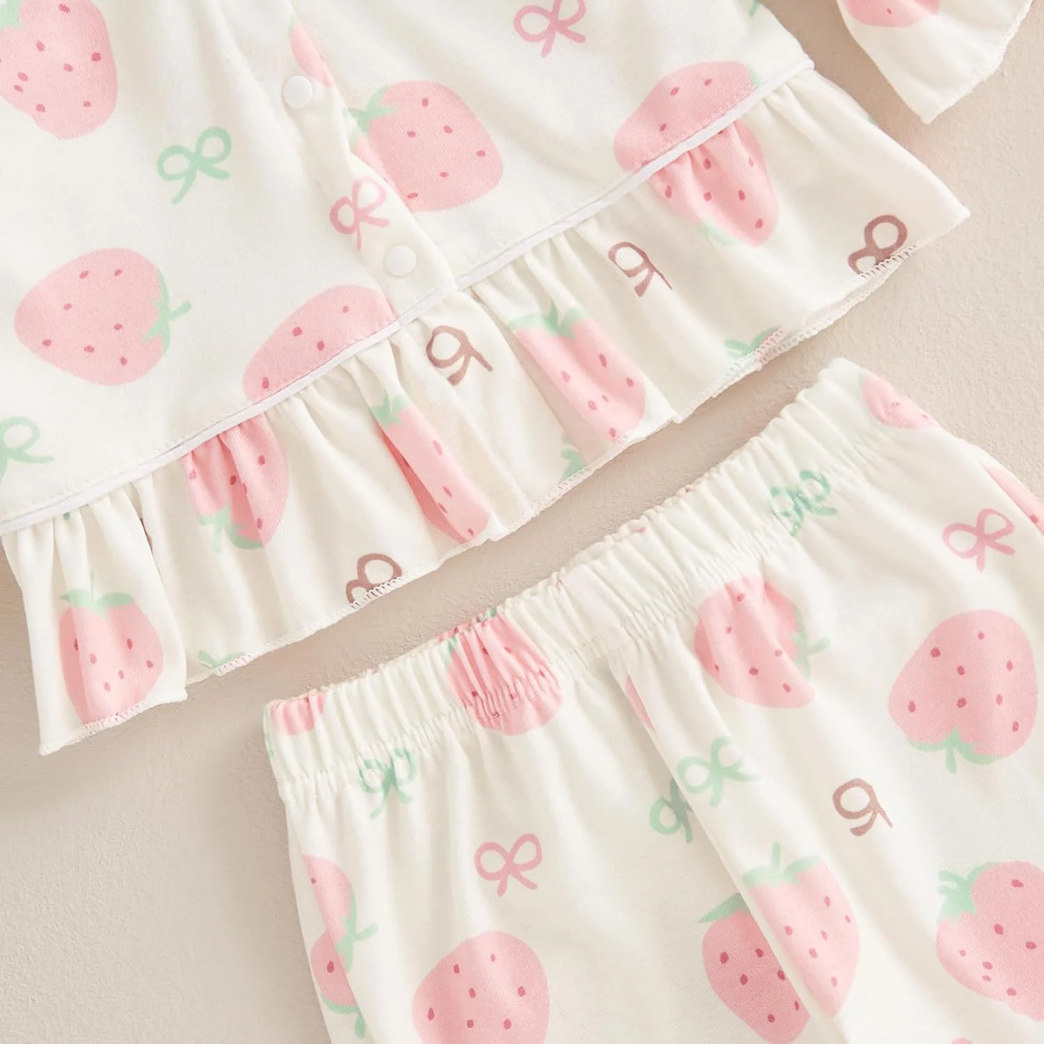 ست لباس خواب دخترانه MAHUAOYIXI، لباس راحتی، طرح قلب، آستین بلند، دکمه دار، تی شرت، بلوز و شلوار الاستیک، ست 2 تکه لباس برای دختران کوچک ست لباس خواب دخترانه MAHUAOYIXI، لباس راحتی، طرح قلب، آستین بلند، دکمه دار، تی شرت، بلوز و شلوار الاستیک، ست 2 تکه لباس برای دختران کوچک