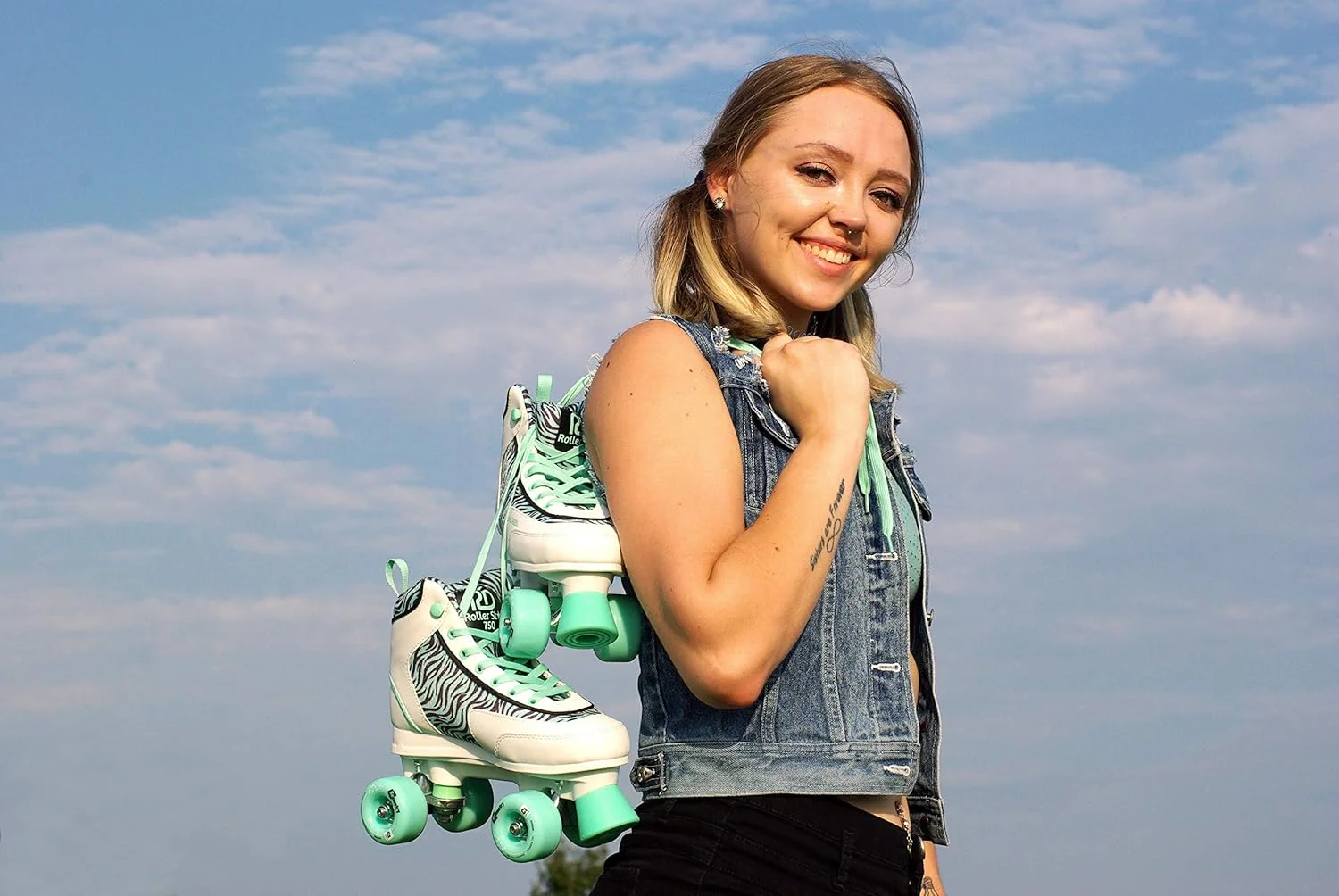 اسکیت غلتکی زنانه Roller Derby مدل Star 750