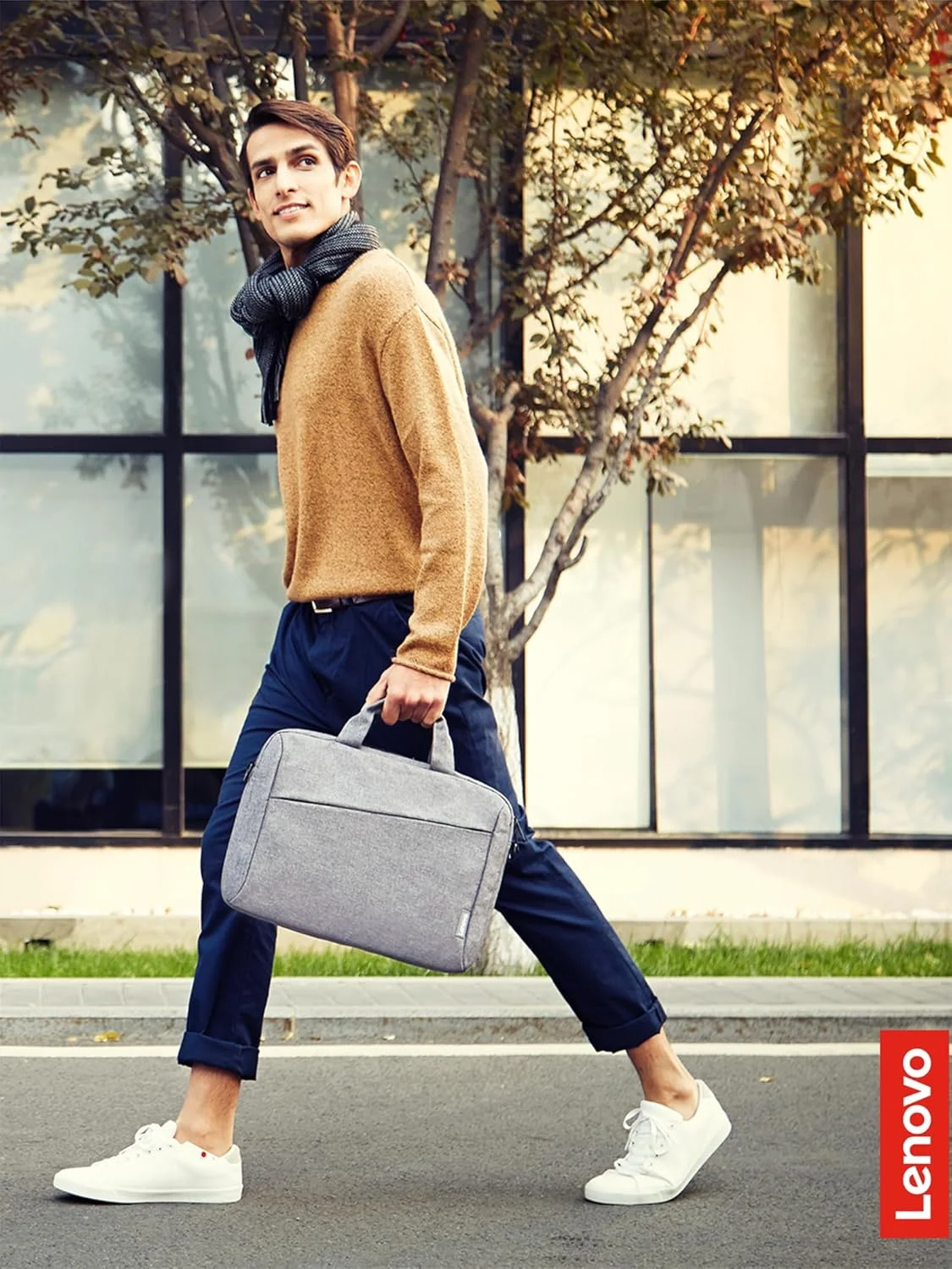 کیف کوله پشتی لپ تاپ لنوو مدل Casual B210 مناسب برای لپ تاپ 15.6 اینچی - دارای محفظه پد دار برای لپ تاپ/تبلت - پارچه بادوام و مقاوم در برابر آب - سبک - خاکستری