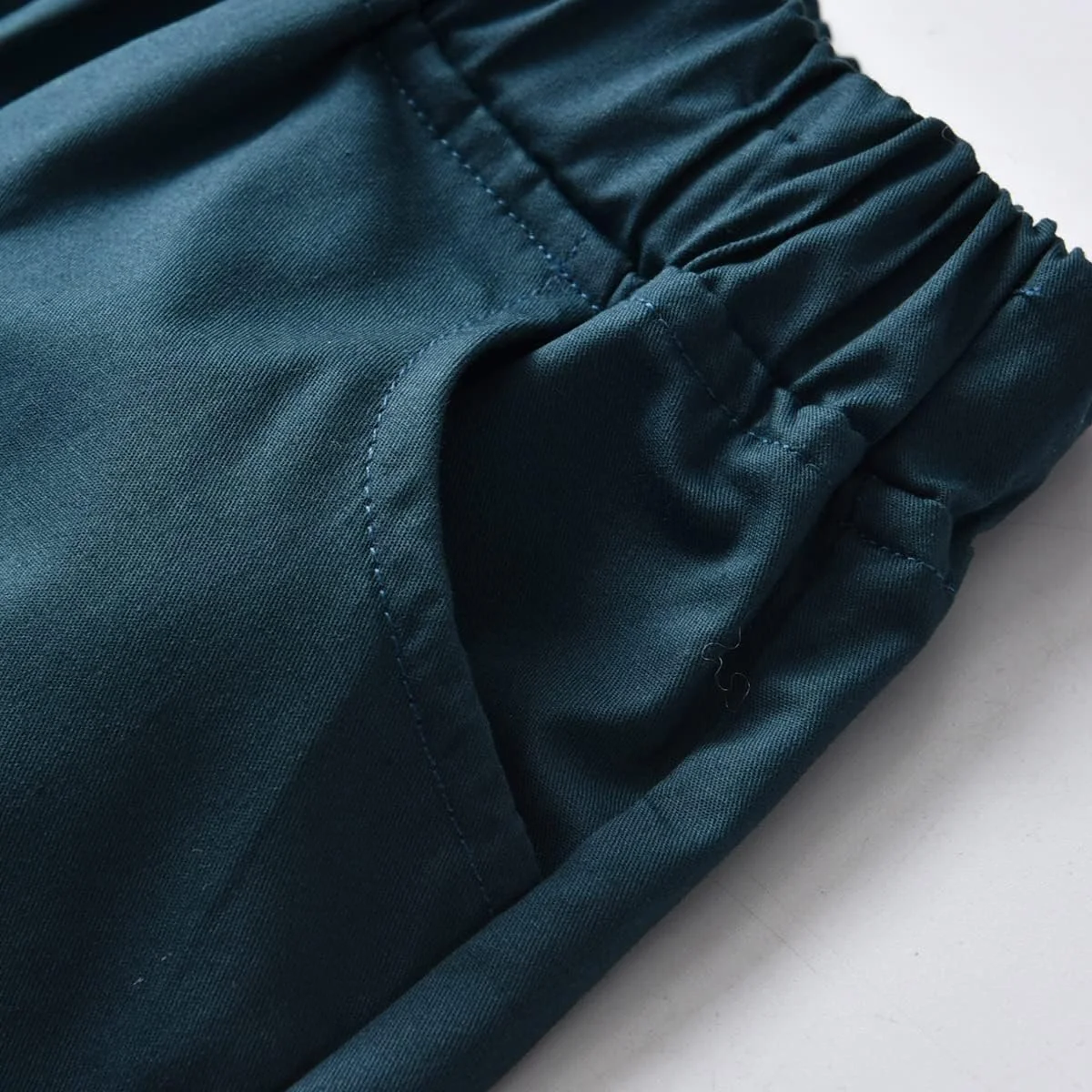 ست لباس جنتلمن پسرانه، ست رسمی شورت پسرانه، پیراهن آستین کوتاه + شلوار ساسپندر + پاپیون 4 تکه ست لباس جنتلمن پسرانه، ست رسمی شورت پسرانه، پیراهن آستین کوتاه + شلوار ساسپندر + پاپیون 4 تکه