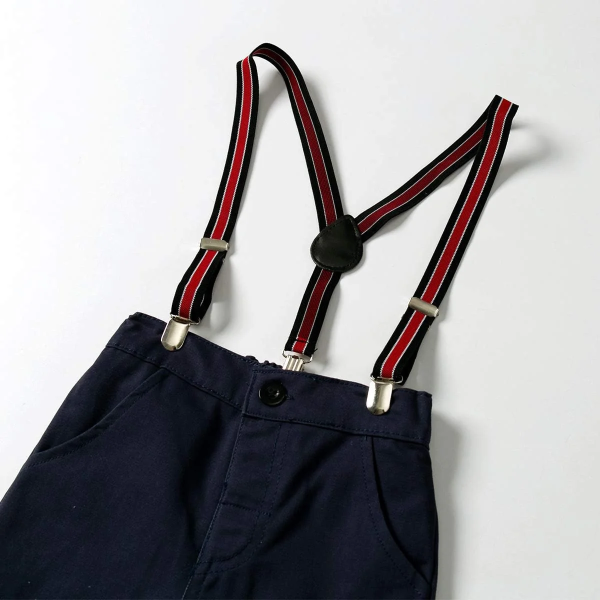 ست لباس جنتلمن پسرانه شامل پیراهن آستین بلند + پاپیون + شلوار پیشبندی، مناسب نوزادان (خاکستری، 2-3 سال) ست لباس جنتلمن پسرانه شامل پیراهن آستین بلند + پاپیون + شلوار پیشبندی، مناسب نوزادان (خاکستری، 2-3 سال)