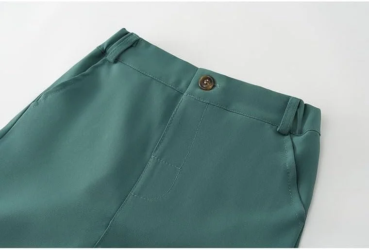 ست لباس جنتلمن 4 تکه پسرانه Abolai شامل پیراهن سفید، پاپیون، جلیقه یقه دار و شلوار ست لباس جنتلمن 4 تکه پسرانه Abolai شامل پیراهن سفید، پاپیون، جلیقه یقه دار و شلوار