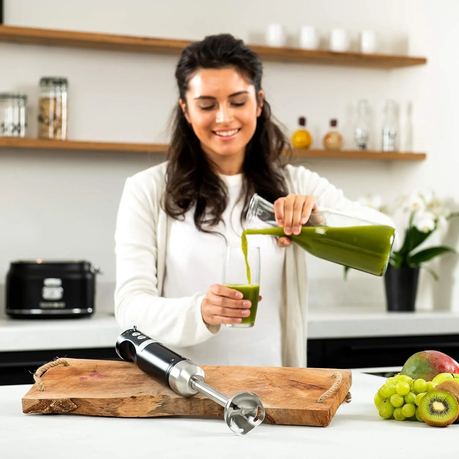 مخلوط کن دستی رترو وستینگهاوس - مخلوط کن میله ای 600 واتی برای آشپزخانه - مخلوط کن برقی سوپ استیل ضد زنگ - همزن غذا با سرعت های مختلف و تنظیمات توربو، دسته نرم و راحت - مشکی