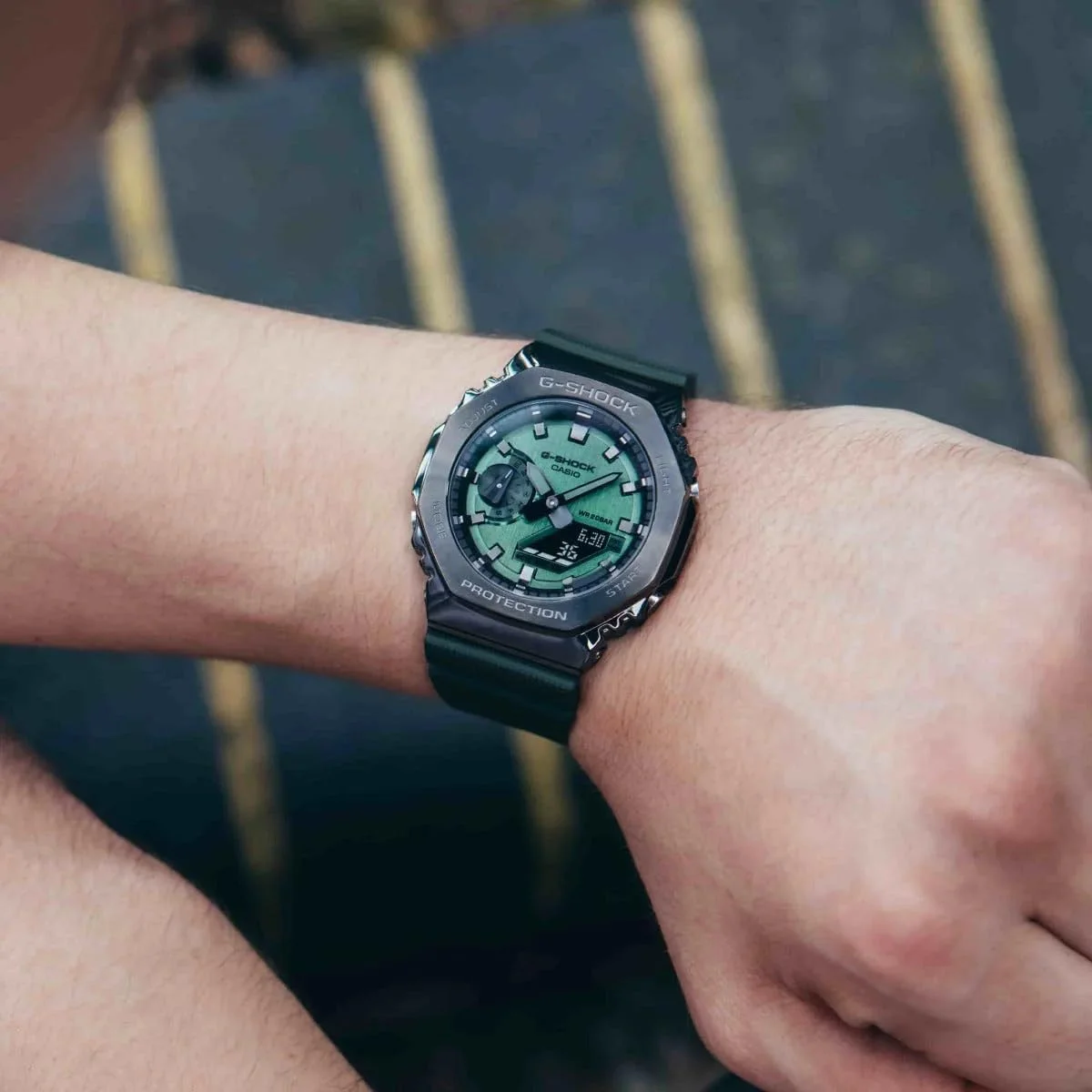 ساعت مچی مردانه کاسیو GM-2100B-3AER G-Shock آنالوگ-دیجیتال کوارتز، مشکی ساعت مچی مردانه کاسیو GM-2100B-3AER G-Shock آنالوگ-دیجیتال کوارتز، مشکی