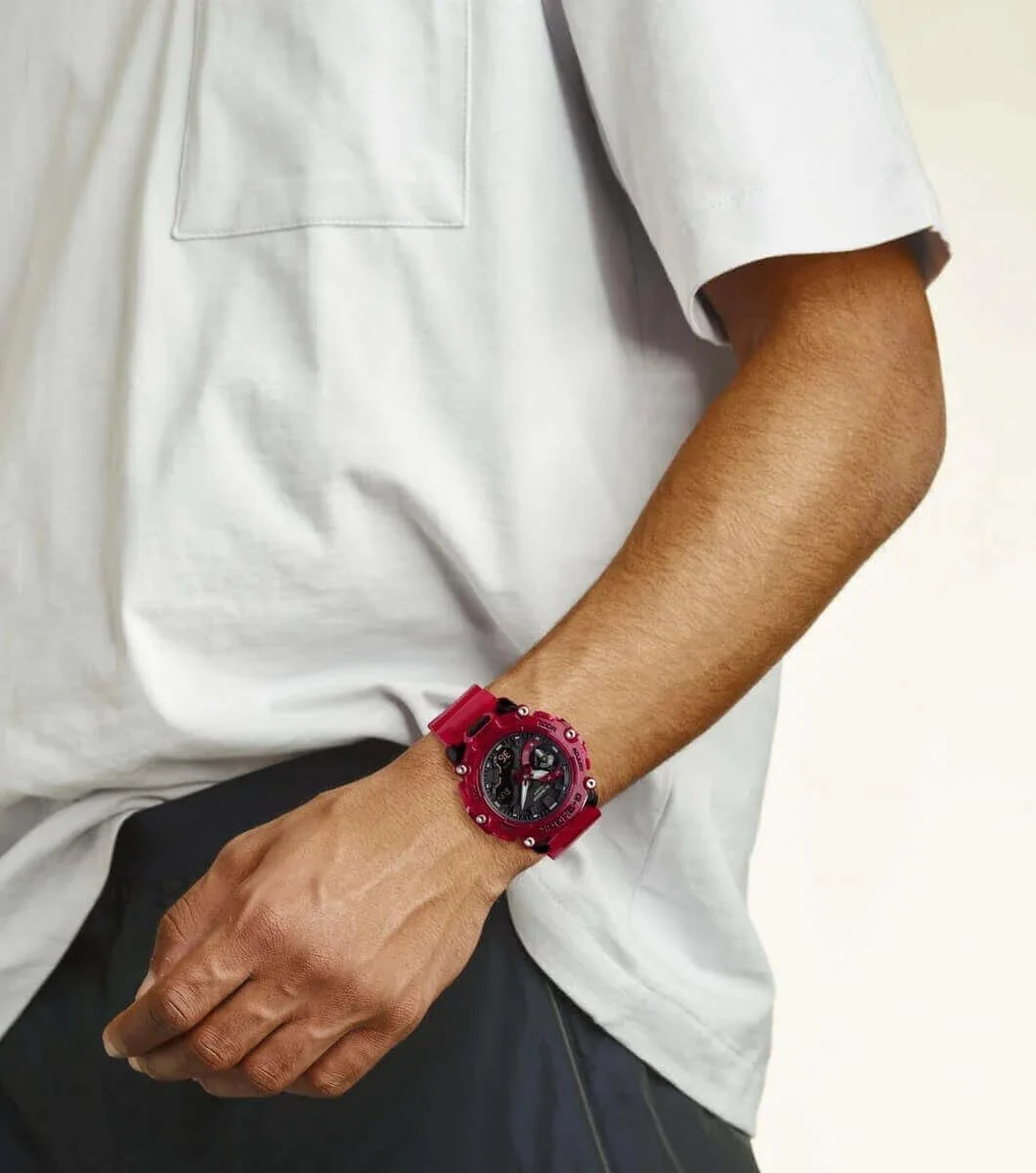 ساعت مچی عقربهای مردانه کاسیو مدل GA-2200SKL-4AER G-Shock با بند رزینی، مشکی/صورتی ساعت مچی عقربهای مردانه کاسیو مدل GA-2200SKL-4AER G-Shock با بند رزینی، مشکی/صورتی