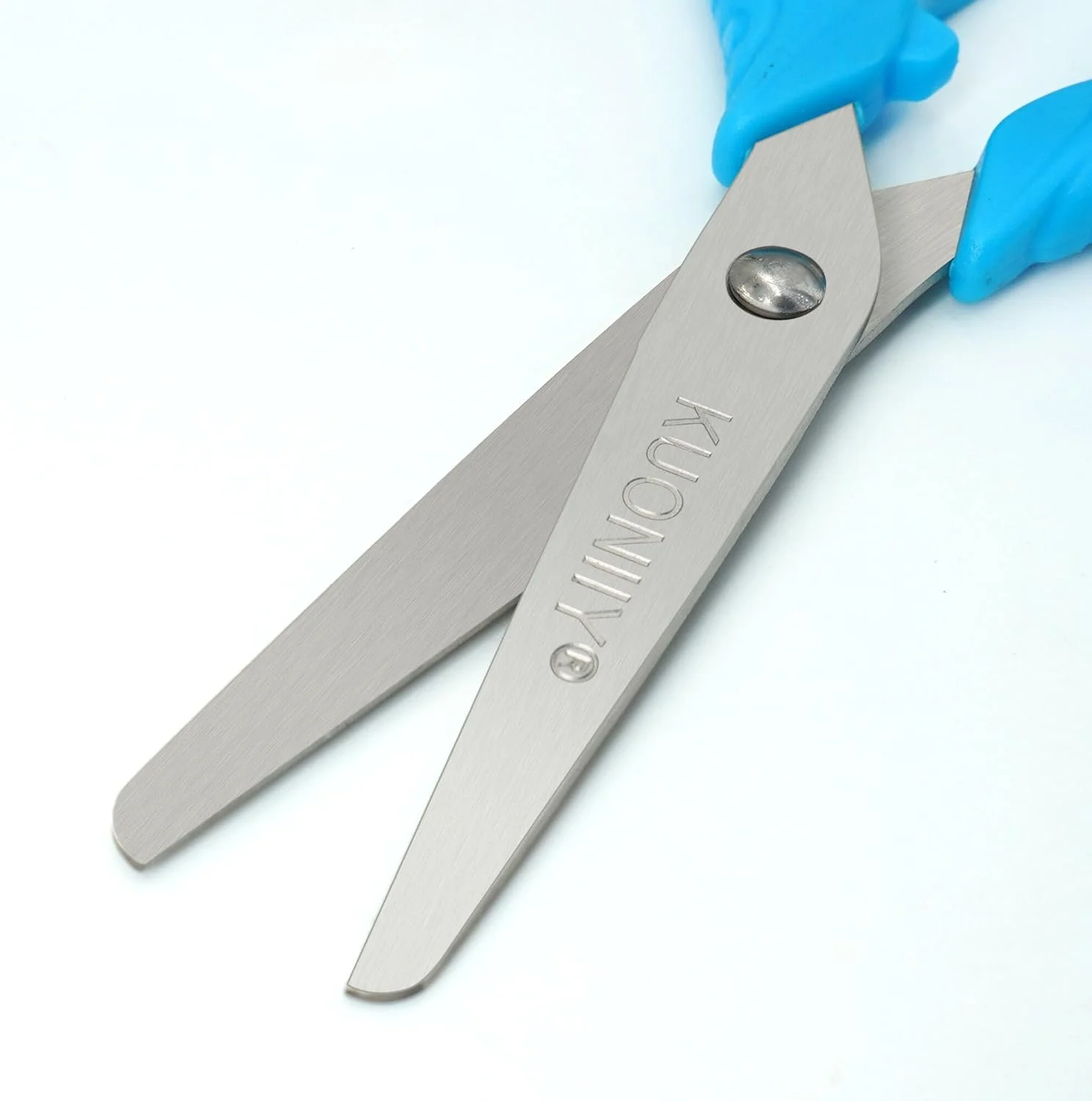 قیچی های 5 اینچی کودکانه KUONIIY، دسته های نرم و راحت، رنگ های متنوع، بسته 30 عددی