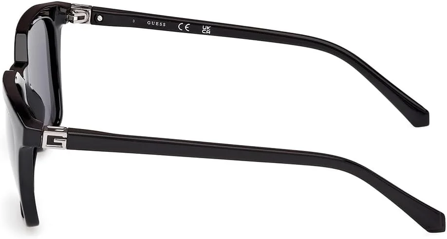 عینک آفتابی پلاریزه مردانه GUESS GU0017001D53 با فریم مربعی مشکی از جنس پلاستیک عینک آفتابی پلاریزه مردانه GUESS GU0017001D53 با فریم مربعی مشکی از جنس پلاستیک