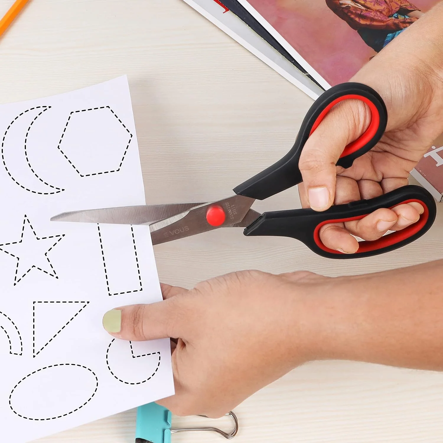 ست قیچی متنوع Belle Vous (بسته 12 عددی) - طول کلی 21 سانتی متر - قیچی های تیز با تیغه های فولادی ضد زنگ و دسته نرم و راحت - قیچی اداری و خانگی - قیچی های چند منظوره برای بزرگسالان