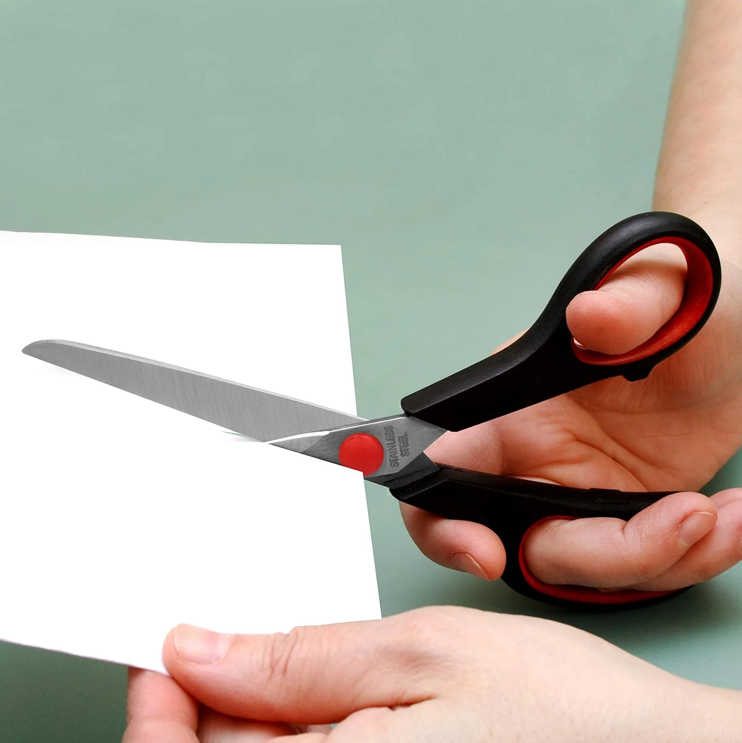 بسته چندتایی قیچی Belle Vous (بسته 10 عددی) - طول کلی 21 سانتی متر - تیغه های تیز از جنس استیل ضد زنگ - دسته های نرم و راحت - مناسب برای دفتر، مدرسه و خانه - قیچی های چند منظوره صنایع دستی