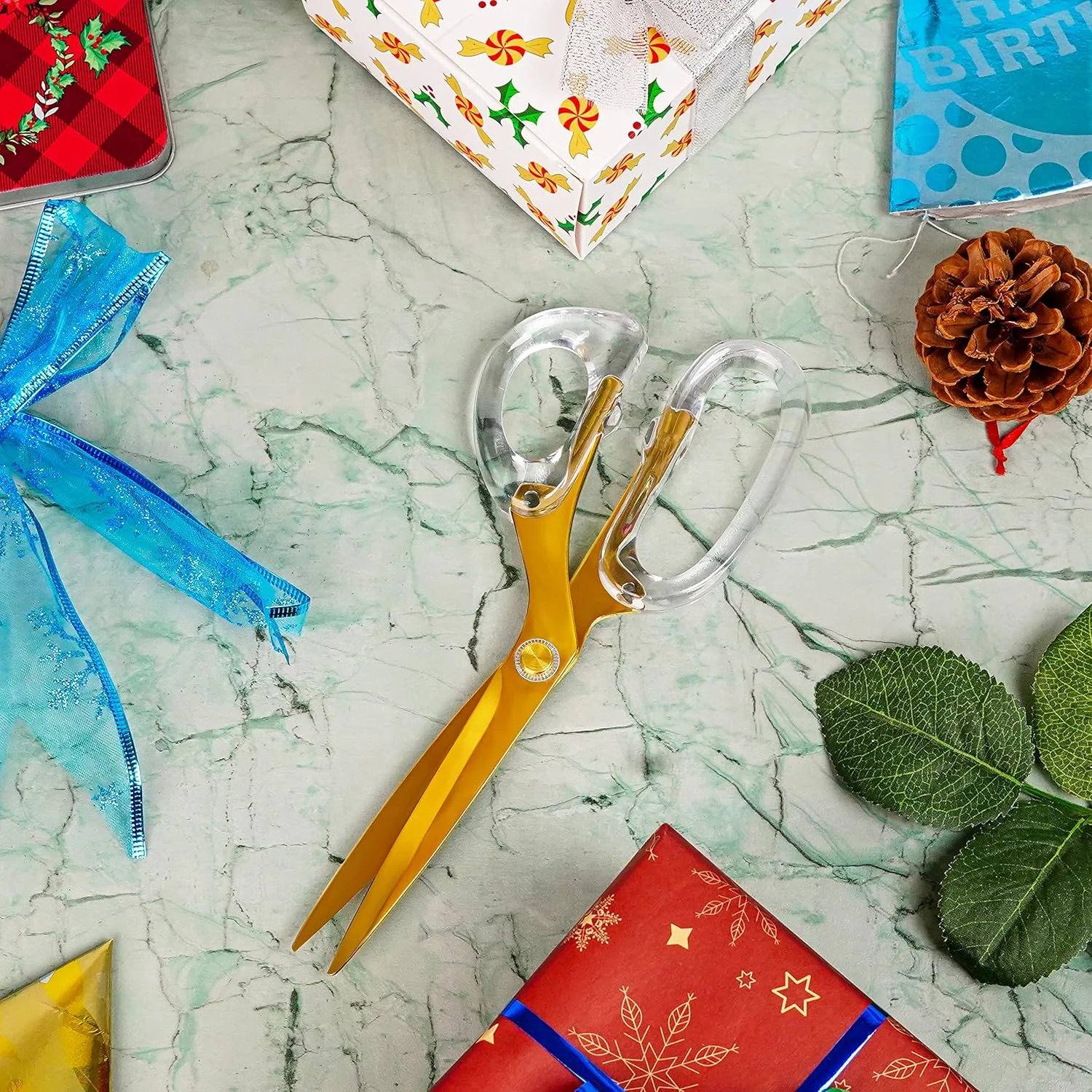 قیچی استیل طلایی Belle Vous - قیچی اکریلیک چند منظوره با طول کلی 23 سانتی متر - دسته های نرم و راحت با تیغه های تیز برای دفتر، لوازم التحریر، هنر، صنایع دستی، پارچه و خیاطی قیچی استیل طلایی Belle Vous - قیچی اکریلیک چند منظوره با طول کلی 23 سانتی متر - دسته های نرم و راحت با تیغه های تیز برای دفتر، لوازم التحریر، هنر، صنایع دستی، پارچه و خیاطی