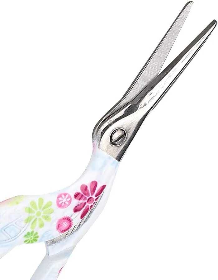 قیچی آرایشی، قیچی استیل با طرح گل، ساخته شده از استیل ضد زنگ، 9 * 4 * 0.3 سانتی متر، مناسب برای گیتار، خیاطی، کاردستی و مصارف خانگی (آبی، صورتی، قرمز)