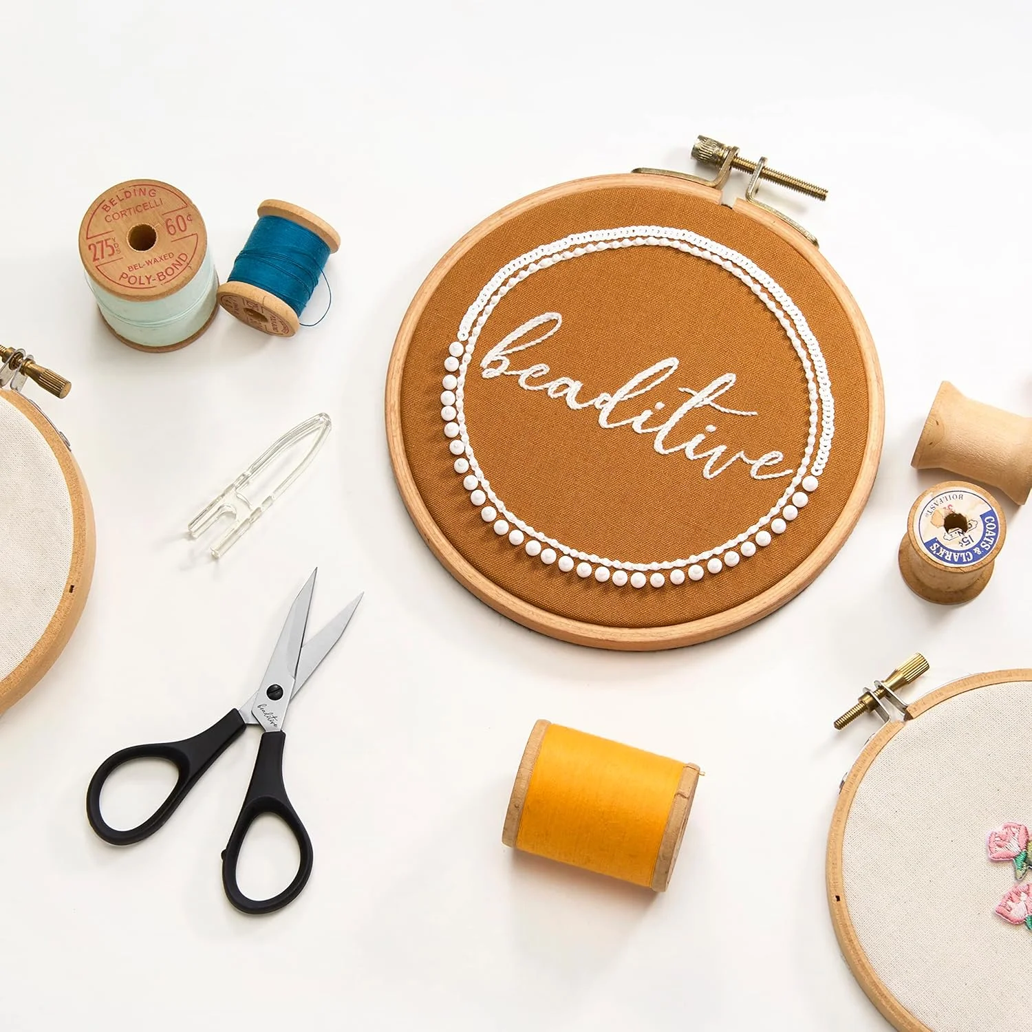 ست قیچی سبک وزن خیاطی و گلدوزی Beaditive (2 عددی) | خیاطی، گلدوزی، برش کاغذ، کاردستی | فولاد ضد زنگ | روکش محافظ (4 اینچ)