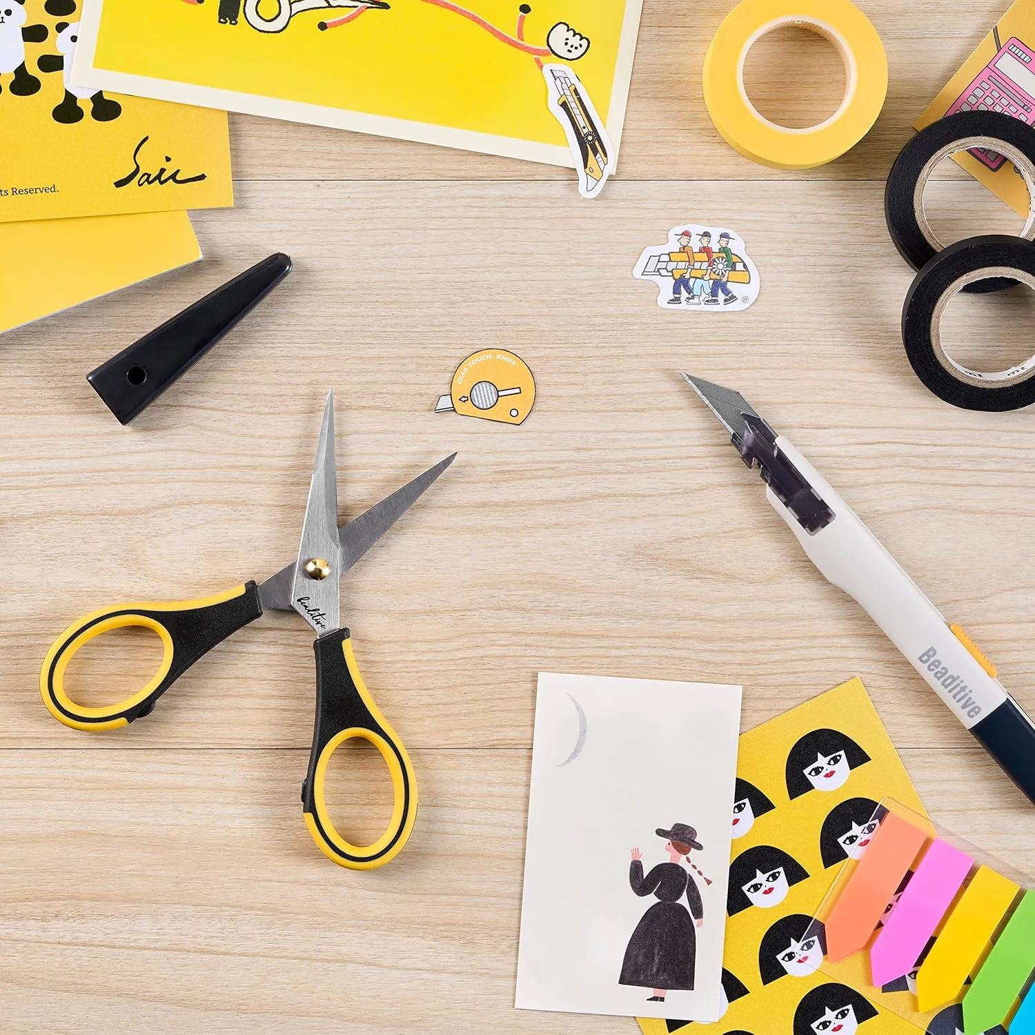 قیچی کاردستی دقیق Beaditive - کاردستی کاغذی فولاد ضد زنگ با درپوش ایمنی، تیغه های فوق العاده تیز و دسته های TPR ضد لغزش، مناسب برای بزرگسالان، کودکان، اسکرپ بوک، خانه، دفتر، مدرسه، زرد