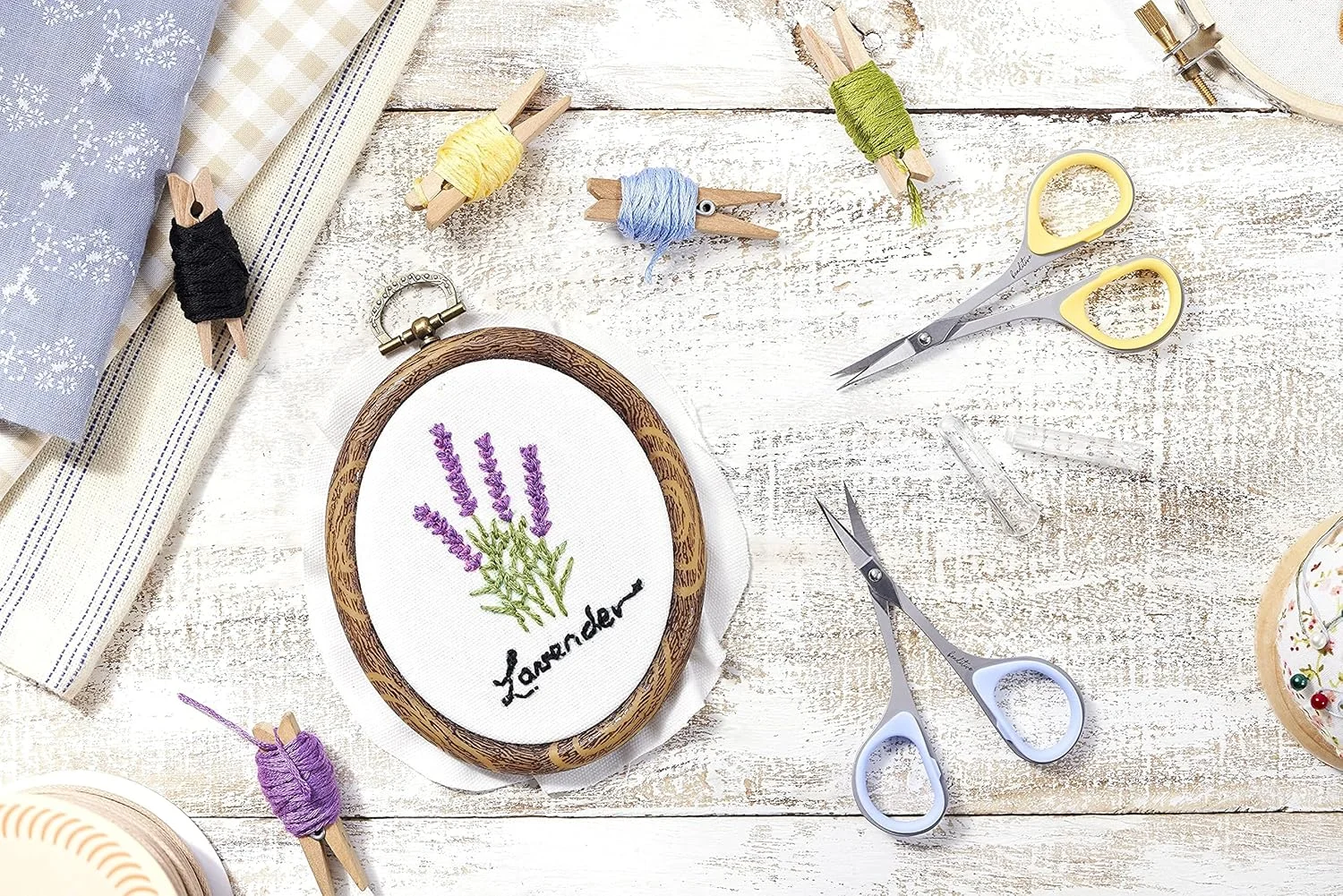 ست قیچی خیاطی و گلدوزی Beaditive (2 عددی) خمیده، تیز، طراحی فولاد ضد زنگ، نوک های دقیق، دسته لاستیکی ارگونومیک، کوچک، جمع و جور برای استفاده DIY (بسیار تیز)