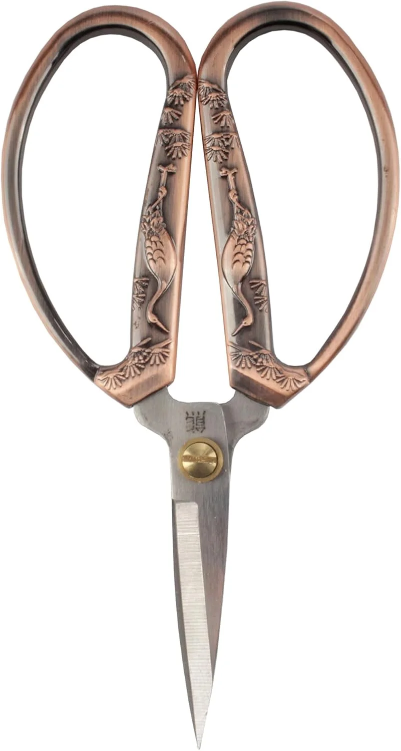 قیچی گلدوزی صنایع دستی BambooMN با دسته های تزئینی، طرح درنا - مسی، 5.25 اینچ