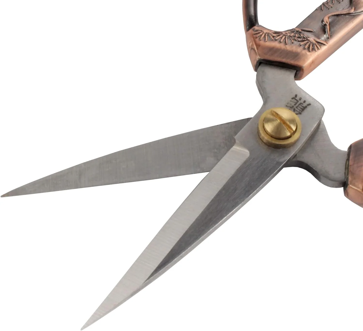 قیچی گلدوزی صنایع دستی BambooMN با دسته های تزئینی، طرح درنا - مسی، 5.25 اینچ قیچی گلدوزی صنایع دستی BambooMN با دسته های تزئینی، طرح درنا - مسی، 5.25 اینچ