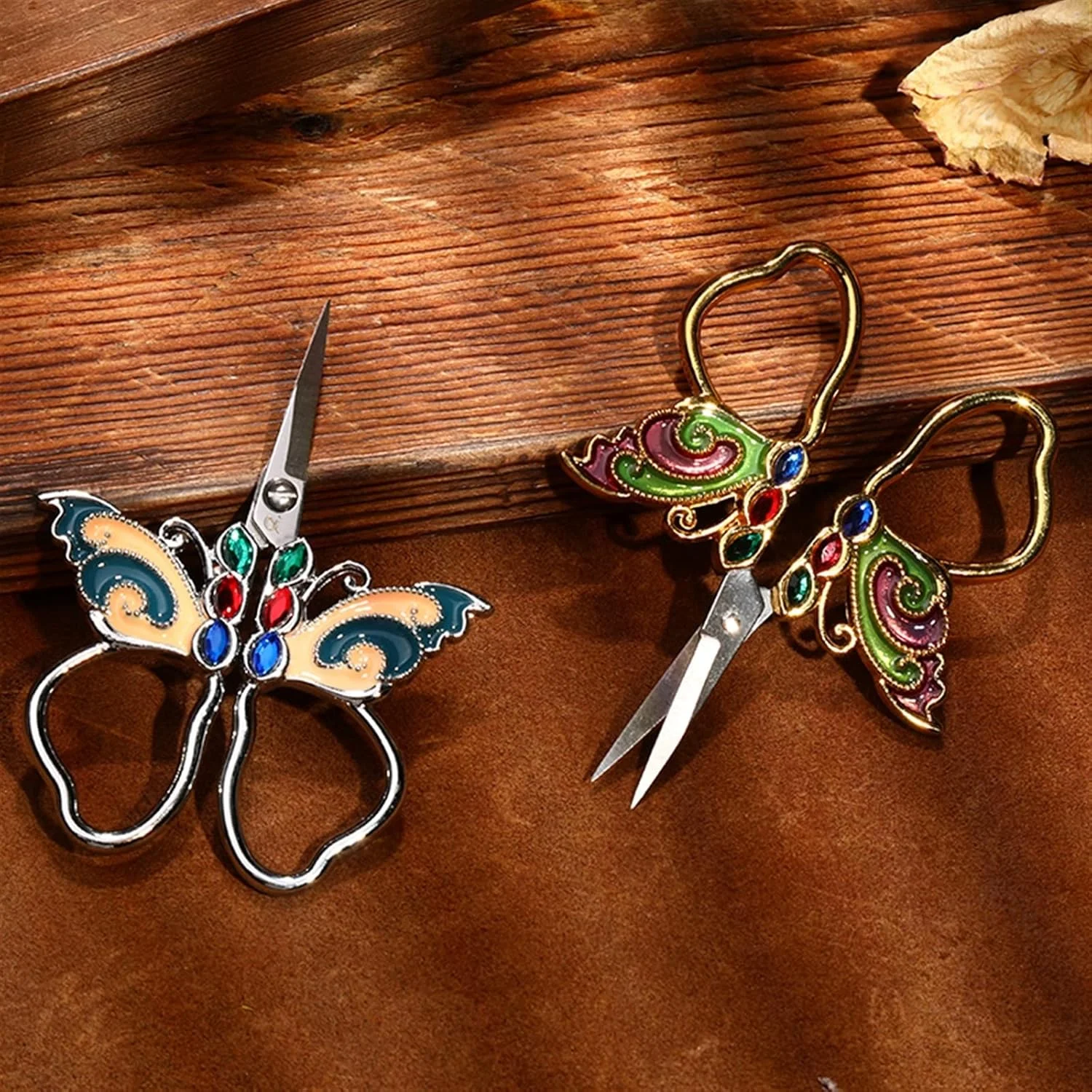 قیچی خیاطی AUEMNUR، قیچی گلدوزی، قیچی نخ برای خیاطی، پارچه، سوزن و برش نخ (Hortel) قیچی خیاطی AUEMNUR، قیچی گلدوزی، قیچی نخ برای خیاطی، پارچه، سوزن و برش نخ (Hortel)