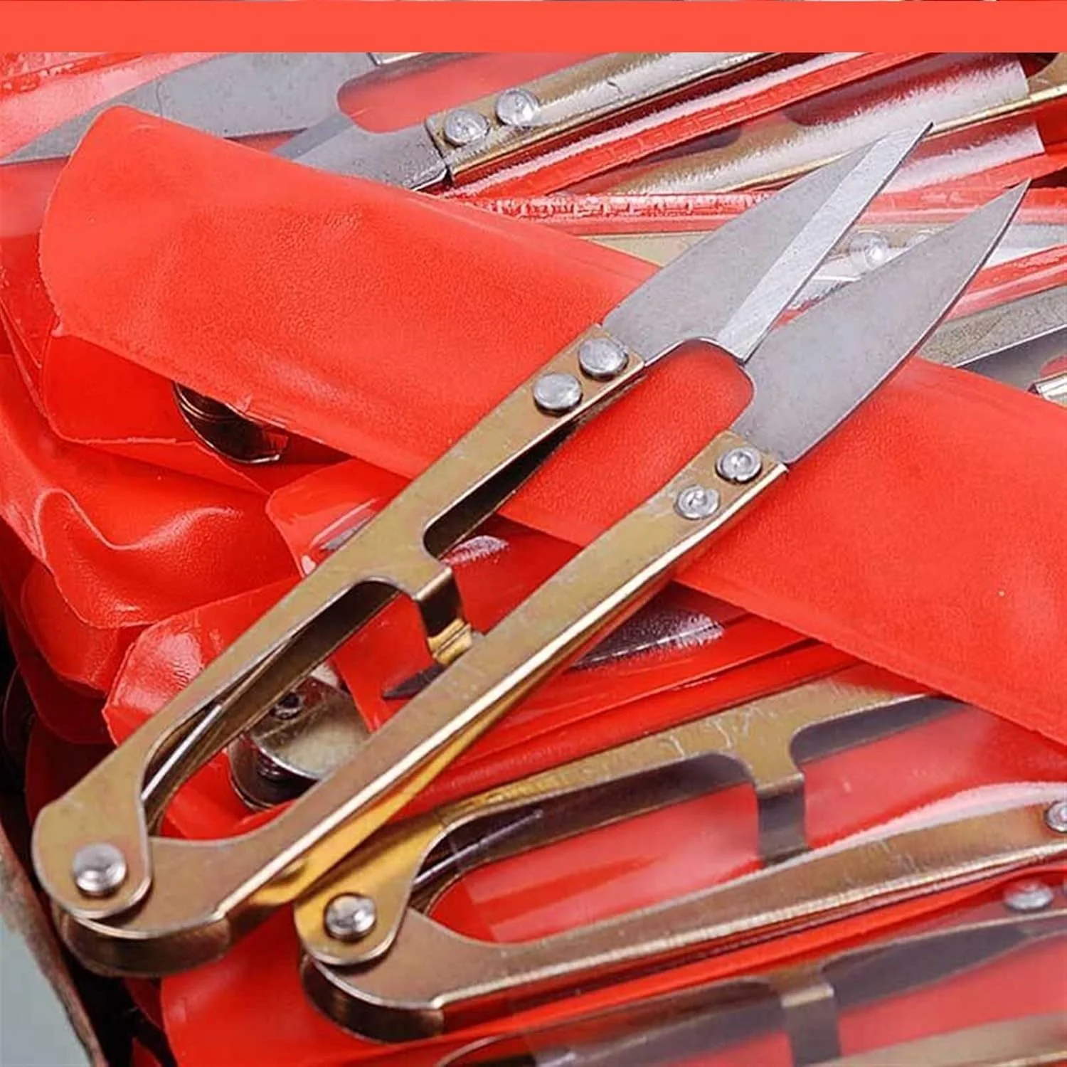 قیچی خیاطی AUEMNUR، قیچی کوچک نخ بُر فولادی، طلایی، مناسب گلدوزی، خیاطی و برش پارچه قیچی خیاطی AUEMNUR، قیچی کوچک نخ بُر فولادی، طلایی، مناسب گلدوزی، خیاطی و برش پارچه