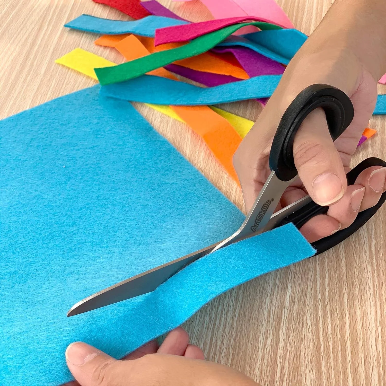 مجموعه قیچی های کاردستی ArtSkills "تیتانیوم، 8 اینچ برای پروژه و 5 اینچ برای جزئیات، 2 عدد" (PA-5455) مجموعه قیچی های کاردستی ArtSkills "تیتانیوم، 8 اینچ برای پروژه و 5 اینچ برای جزئیات، 2 عدد" (PA-5455)