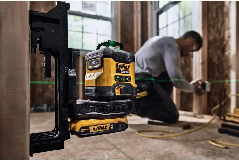 کیت لیزر خطی 3x360 دیوالت 20 ولت (DCLE34031D1) کیت لیزر خطی 3x360 دیوالت 20 ولت (DCLE34031D1)