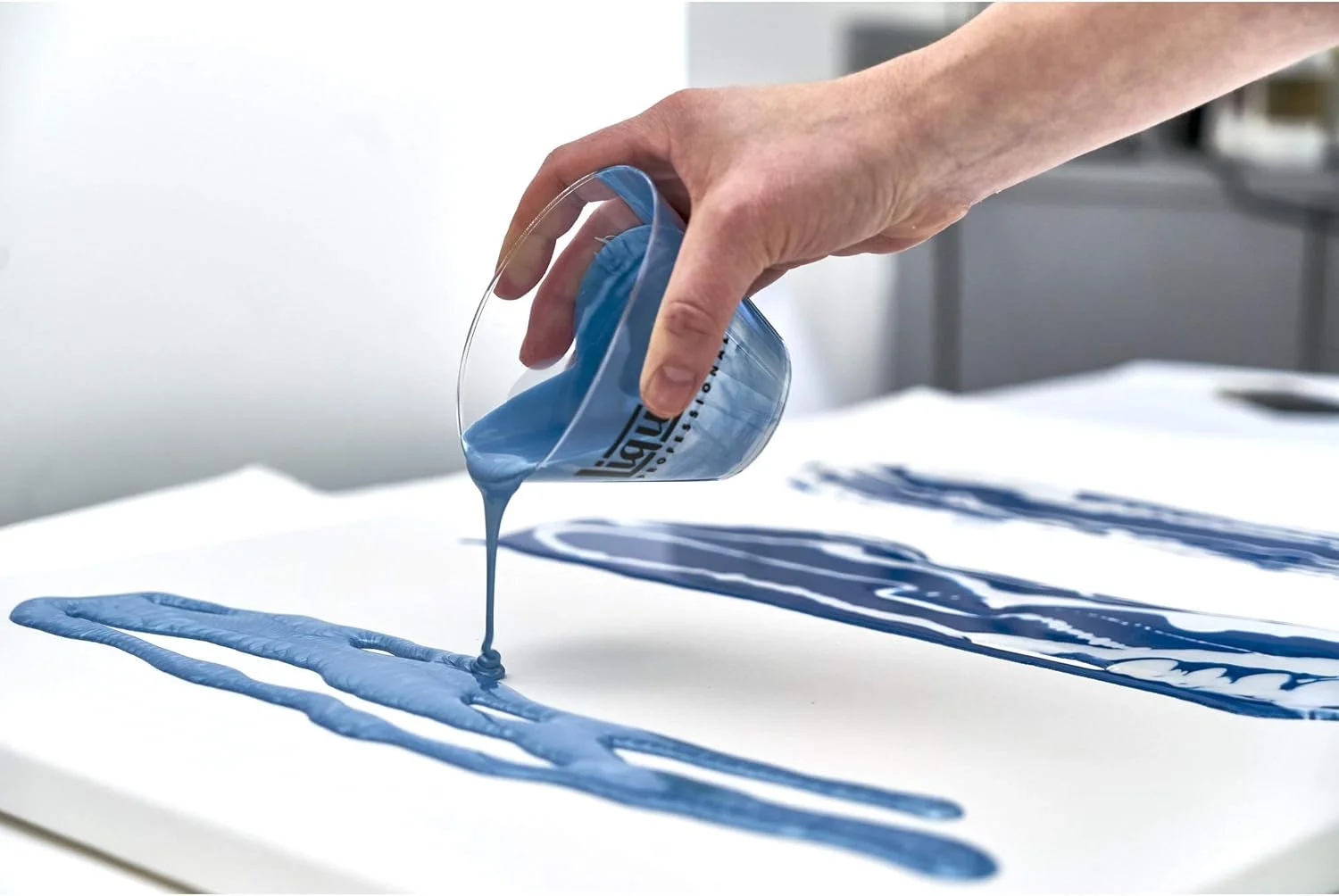 مجموعه رنگ اکریلیک Liquitex Basics، 24 عدد 22 میلی لیتری. رنگ های اکریلیک دارای مقاومت عالی در برابر نور هستند، زرد نمی شوند و در برابر پیری مقاوم بوده و دارای روکش براق ابریشمی هستند. مجموعه رنگ اکریلیک Liquitex Basics، 24 عدد 22 میلی لیتری. رنگ های اکریلیک دارای مقاومت عالی در برابر نور هستند، زرد نمی شوند و در برابر پیری مقاوم بوده و دارای روکش براق ابریشمی هستند.