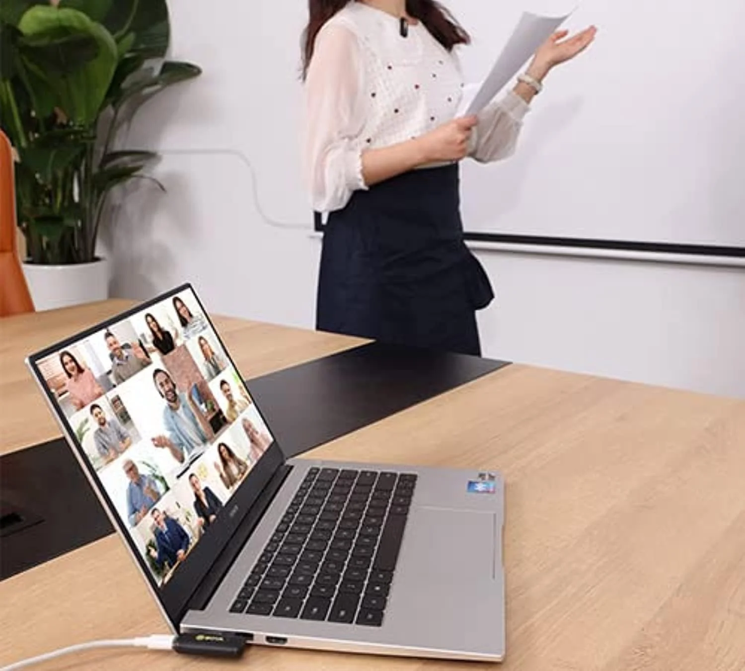 میکروفون بی سیم 2.4 گیگاهرتز بویا مدل BY-WM3T2-U1، USB میکروفون بی سیم 2.4 گیگاهرتز بویا مدل BY-WM3T2-U1، USB