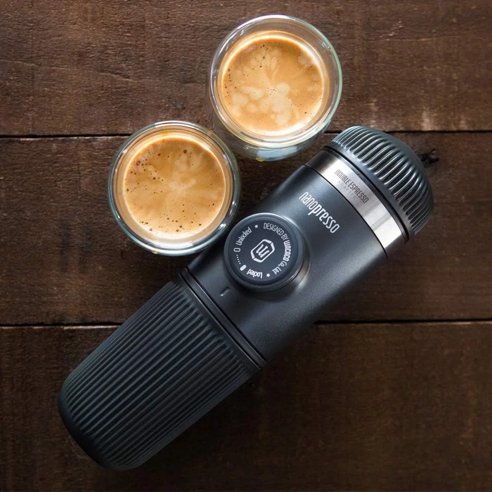 کیت باریستا Wacaco به همراه لوازم جانبی دستگاه مینی اسپرسو ساز قابل حمل Nanopresso برای مسافرت، کمپینگ، دفتر کار