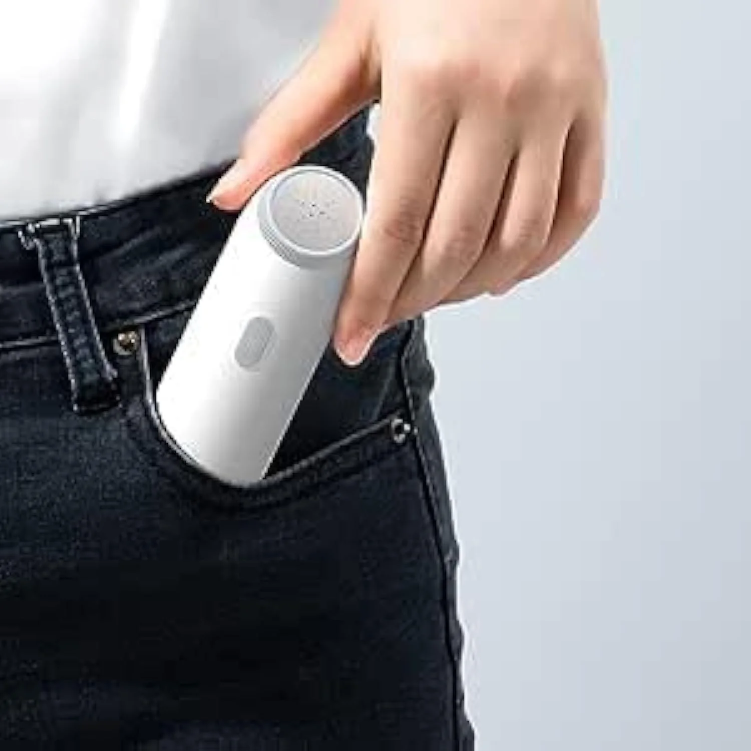 شطاف مسافرتی برقی فوق العاده قابل حمل BORATO: راه حل بهداشت شخصی قابل شارژ USB برای مسافرت، کمپینگ، ماجراجویی در فضای باز، بهداشت کودک و زنان - جمع و جور، آسان برای استفاده (سفید)