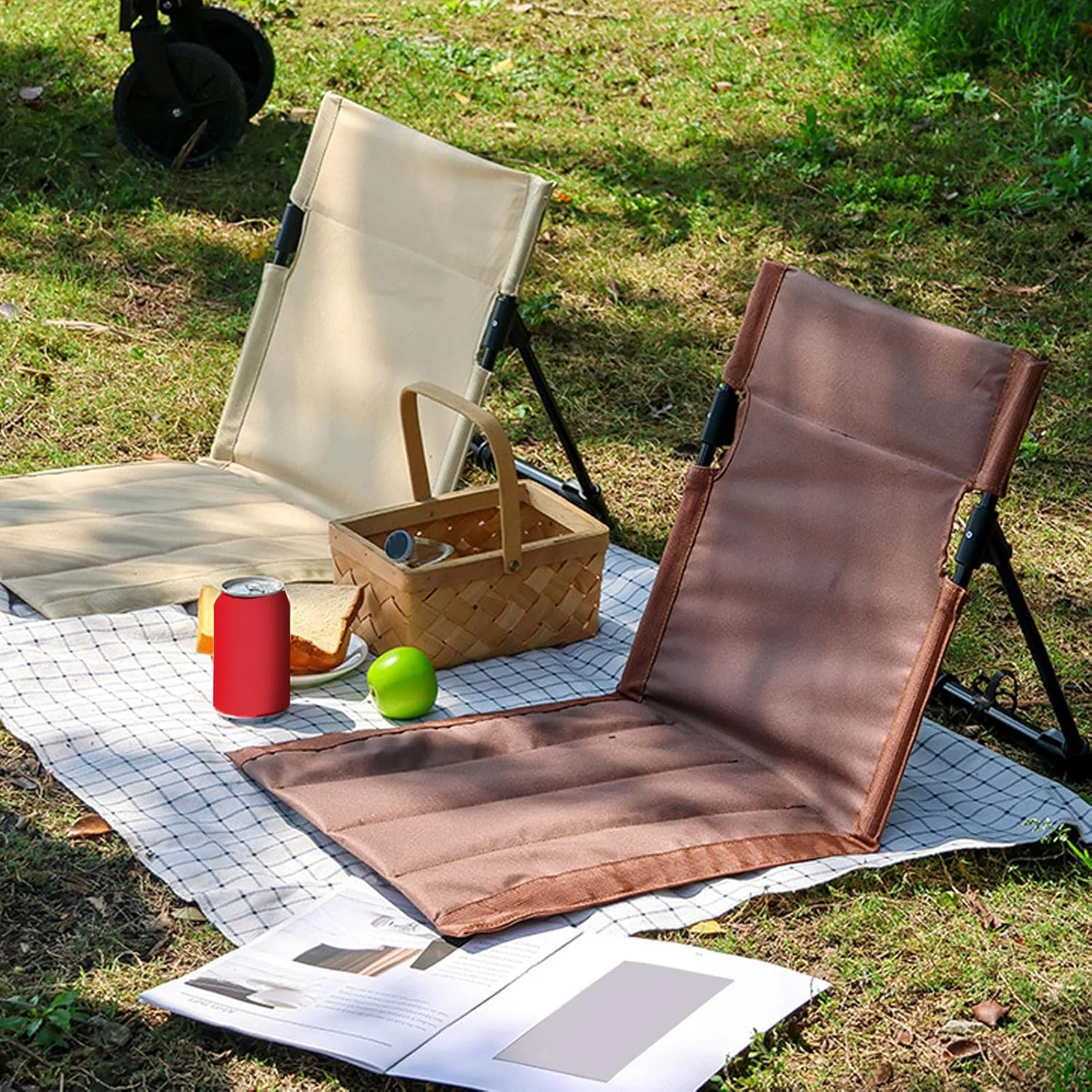 صندلی ساحلی تاشو قابل تنظیم و سبک Gernie، صندلی کمپینگ قابل حمل و تنفسی با پشتیبانی از کمر، صندلی ماهیگیری فضای باز (قهوه ای)