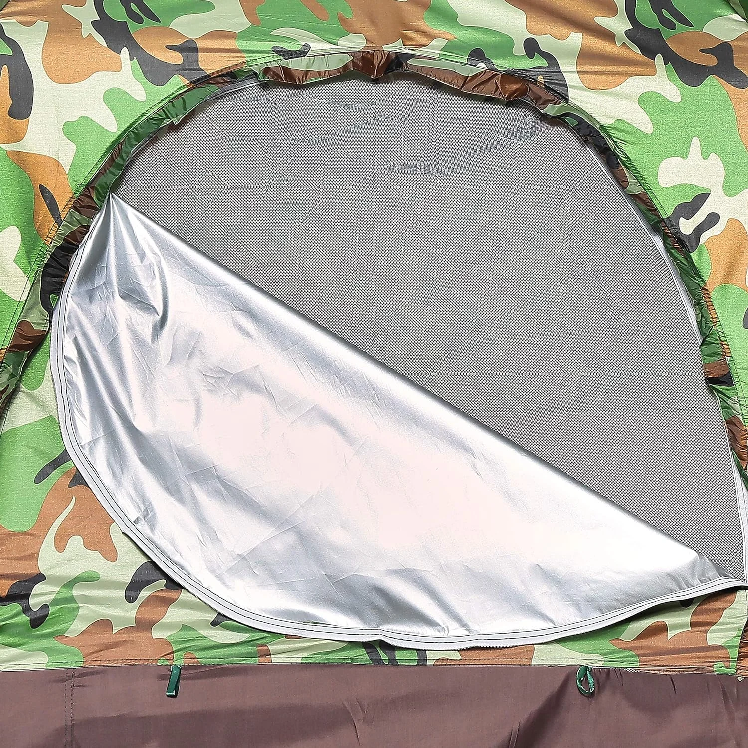 Waterproof windproof ultraviolet-proof outdoor travel camping 3-4people camouflage multifunction rainning proof tent - Bottom Black / Silver Waterproof windproof ultraviolet-proof outdoor travel camping 3-4people camouflage multifunction rainning proof tent - Bottom Black / Silver