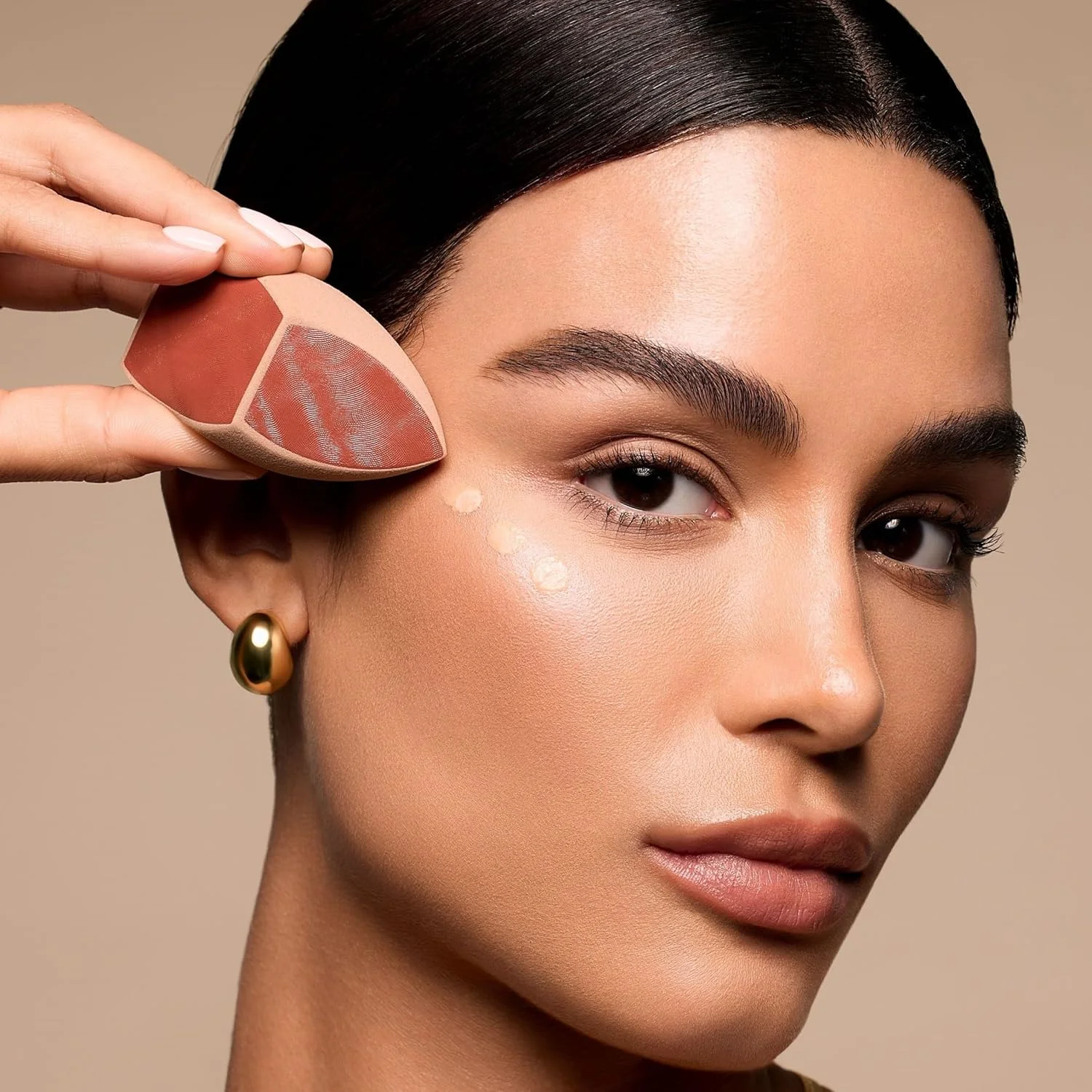 ست سه تایی اسفنج و براش آرایشی Real Techniques Makeupsaver، اسفنج و براش های ترکیب کننده آرایش برای محصولات مایع و کرمی، تقلید از کاربرد انگشت و کاهش ضایعات آرایشی، بدون تست حیوانی و لاتکس، 3 تکه ست سه تایی اسفنج و براش آرایشی Real Techniques Makeupsaver، اسفنج و براش های ترکیب کننده آرایش برای محصولات مایع و کرمی، تقلید از کاربرد انگشت و کاهش ضایعات آرایشی، بدون تست حیوانی و لاتکس، 3 تکه