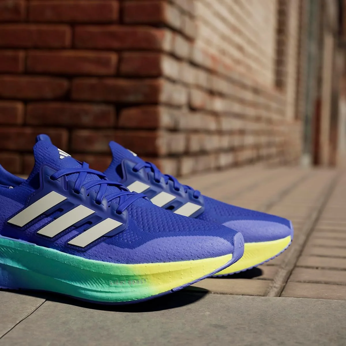 کفش های دویدن مردانه آدیداس Cloud Ultraboost 5، آبی شفاف، سایز 7 انگلستان کفش های دویدن مردانه آدیداس Cloud Ultraboost 5، آبی شفاف، سایز 7 انگلستان