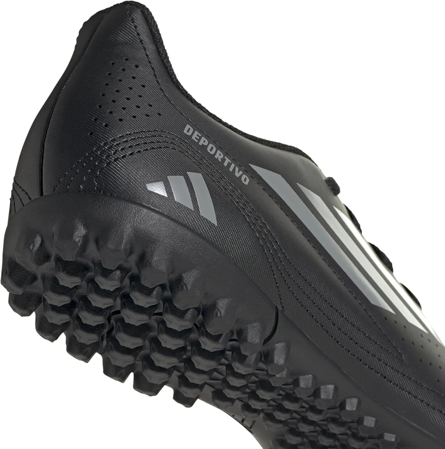 کفش های فوتبال آدیداس Deportivo III Turf مناسب بزرگسالان کفش های فوتبال آدیداس Deportivo III Turf مناسب بزرگسالان