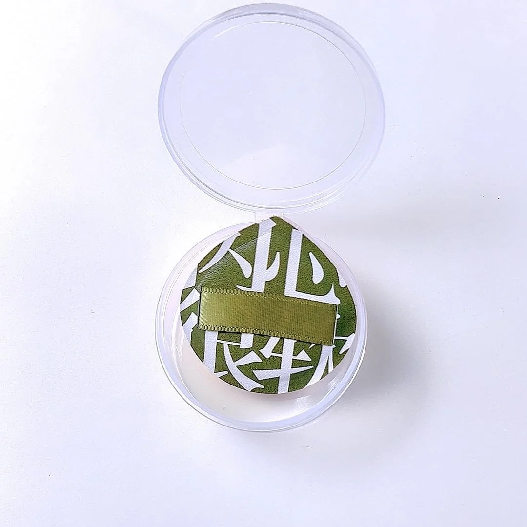 2 عدد پد آرایشی، پف پودر فشرده پرایمر صورت، جایگزین اسفنج مخلوط کن برای کرم پودر بی عیب و نقص آرایشی، مناسب پوست های حساس و انواع پوست همراه با جعبه نگهداری، سبز، A42,S