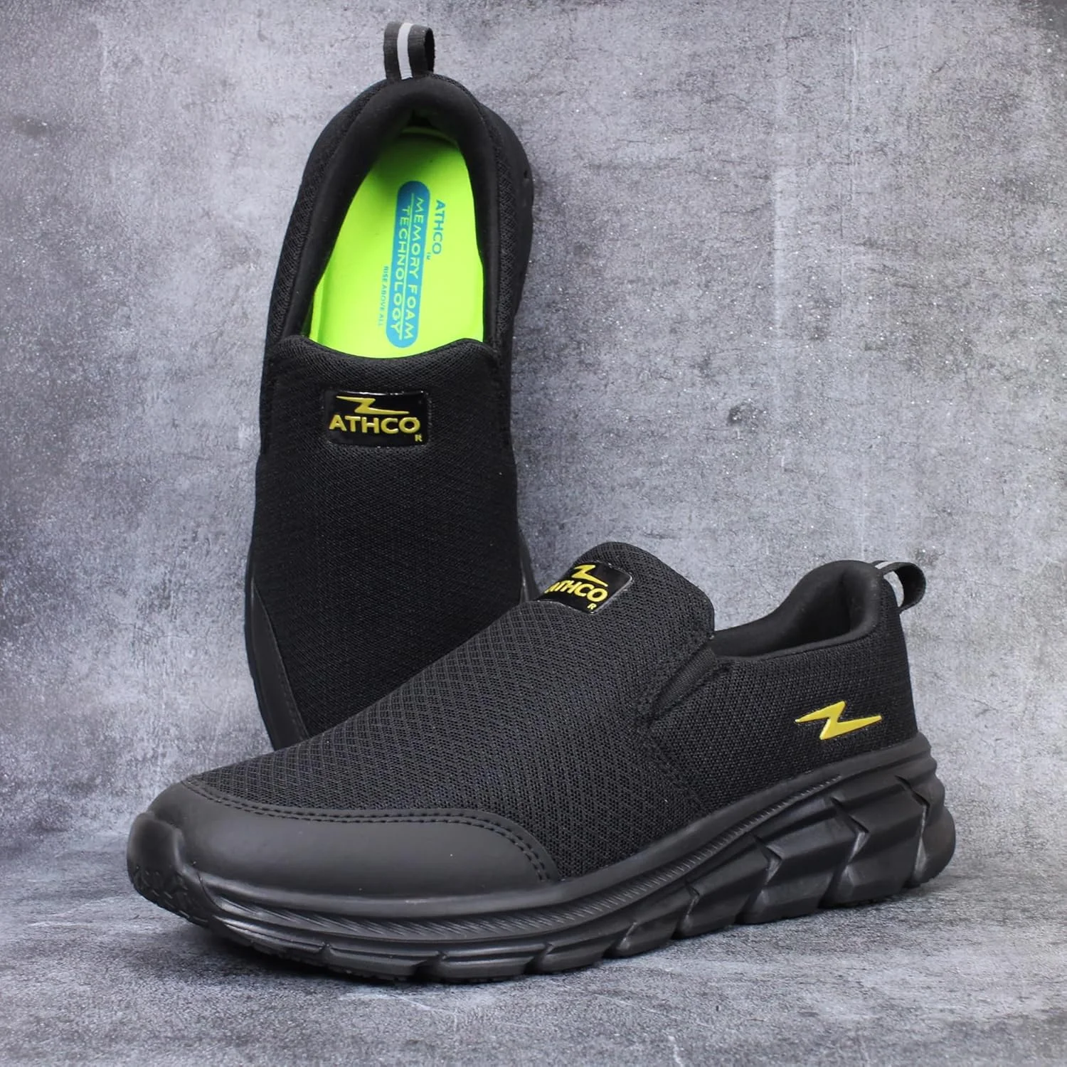 کفش دویدن مردانه آتکو مدل Oxyflo مشکی طلایی سایز 10